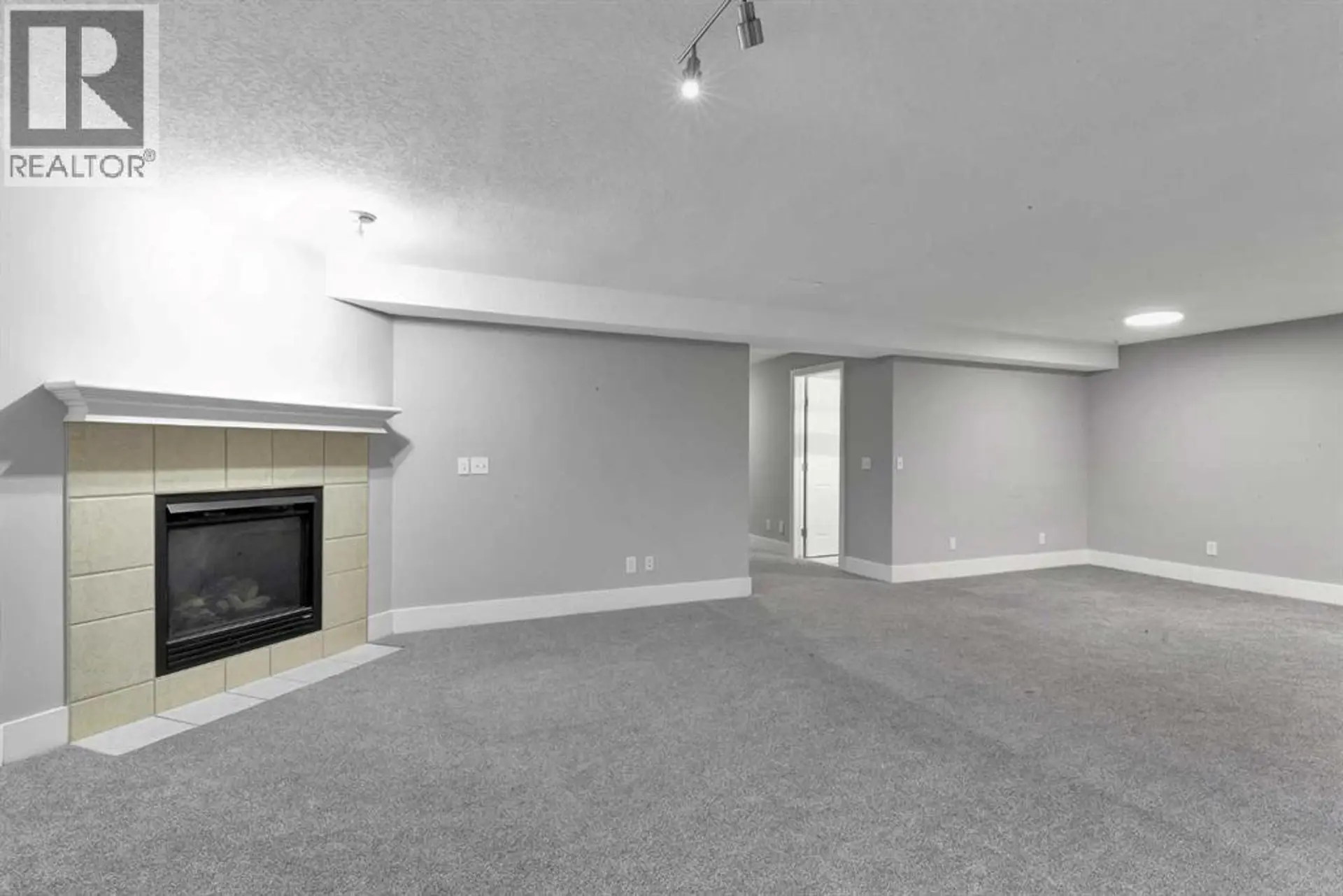 197 Royal Crest View NW - Image 14