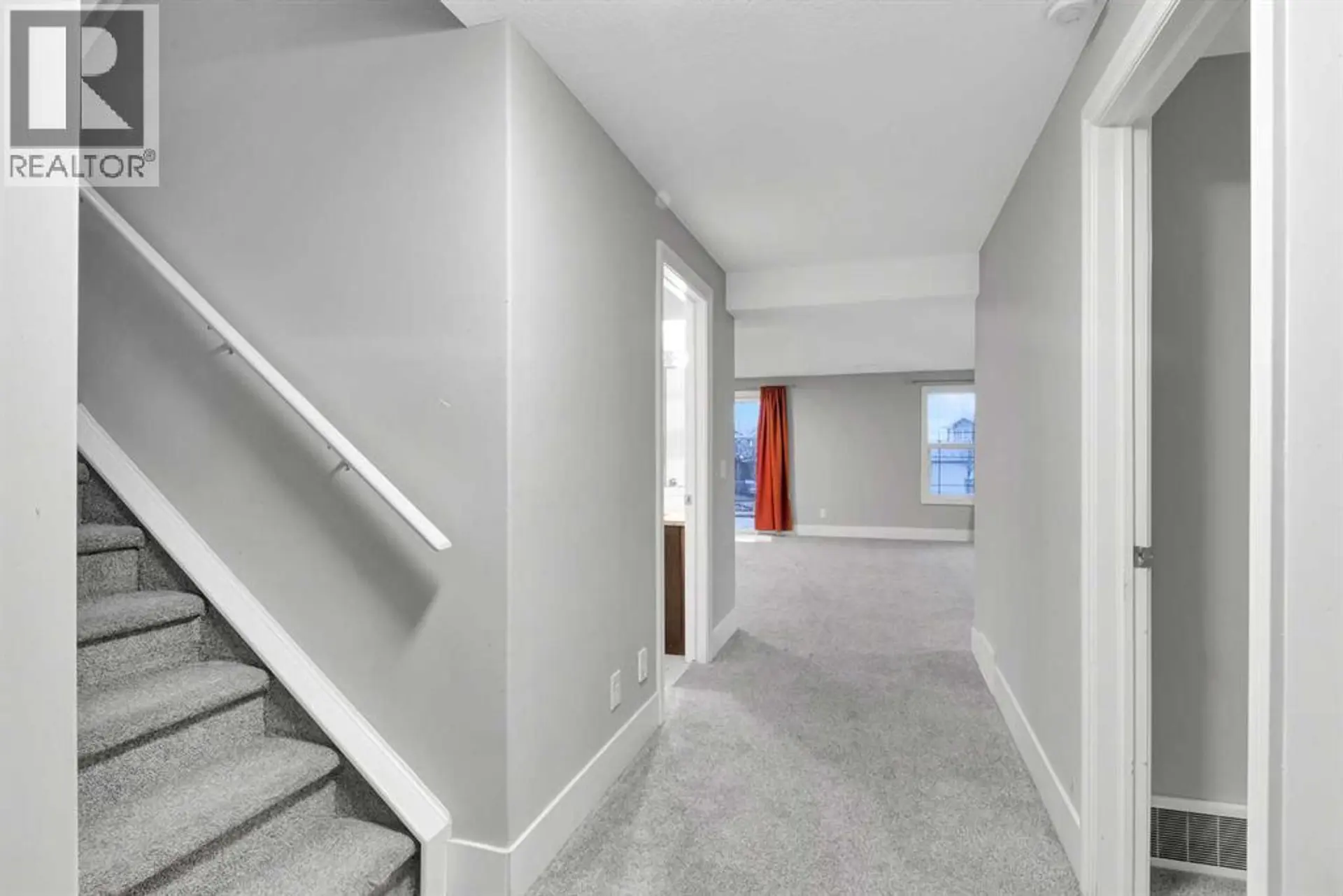 197 Royal Crest View NW - Image 15