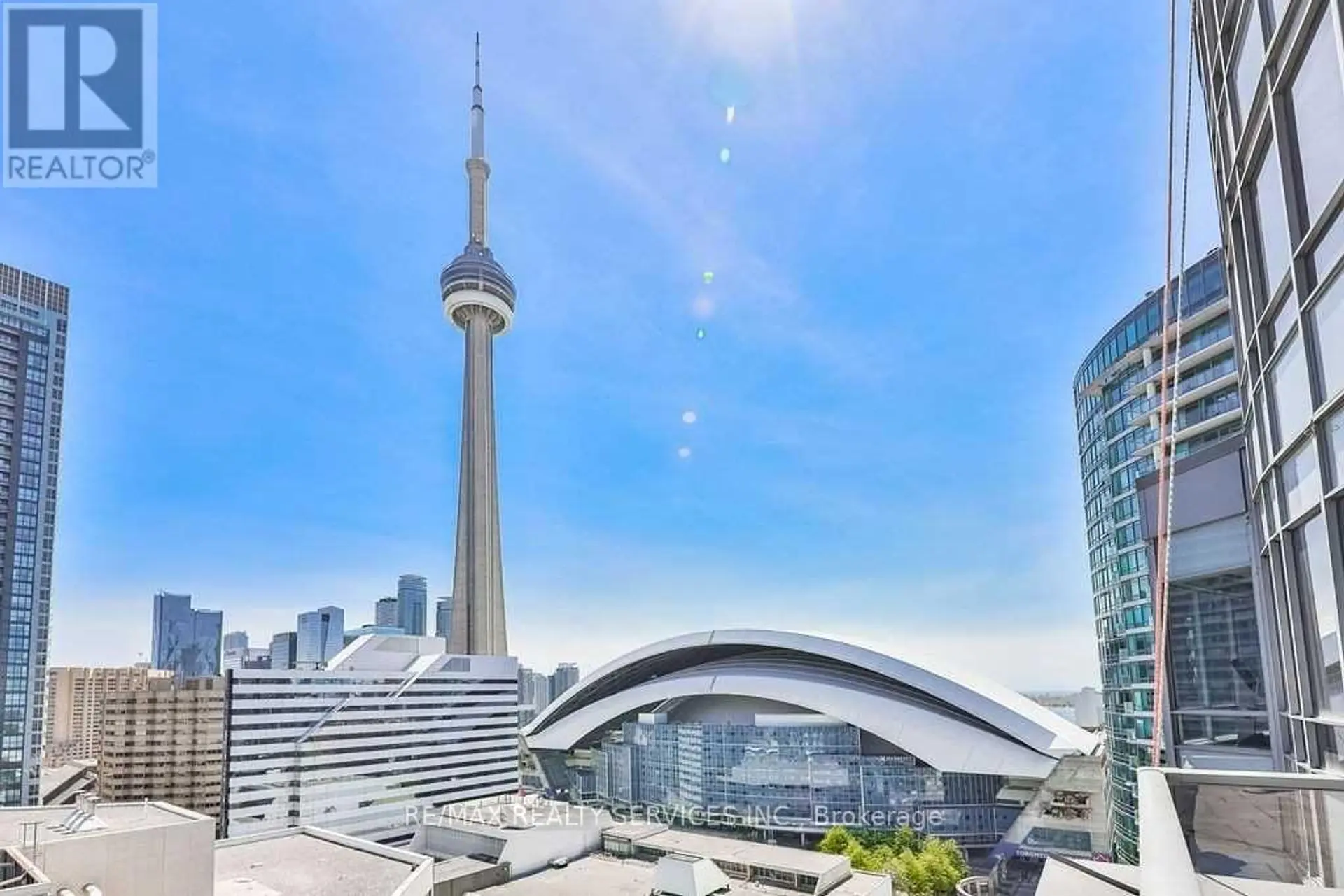 20 BLUE JAYS WAY - Image 19