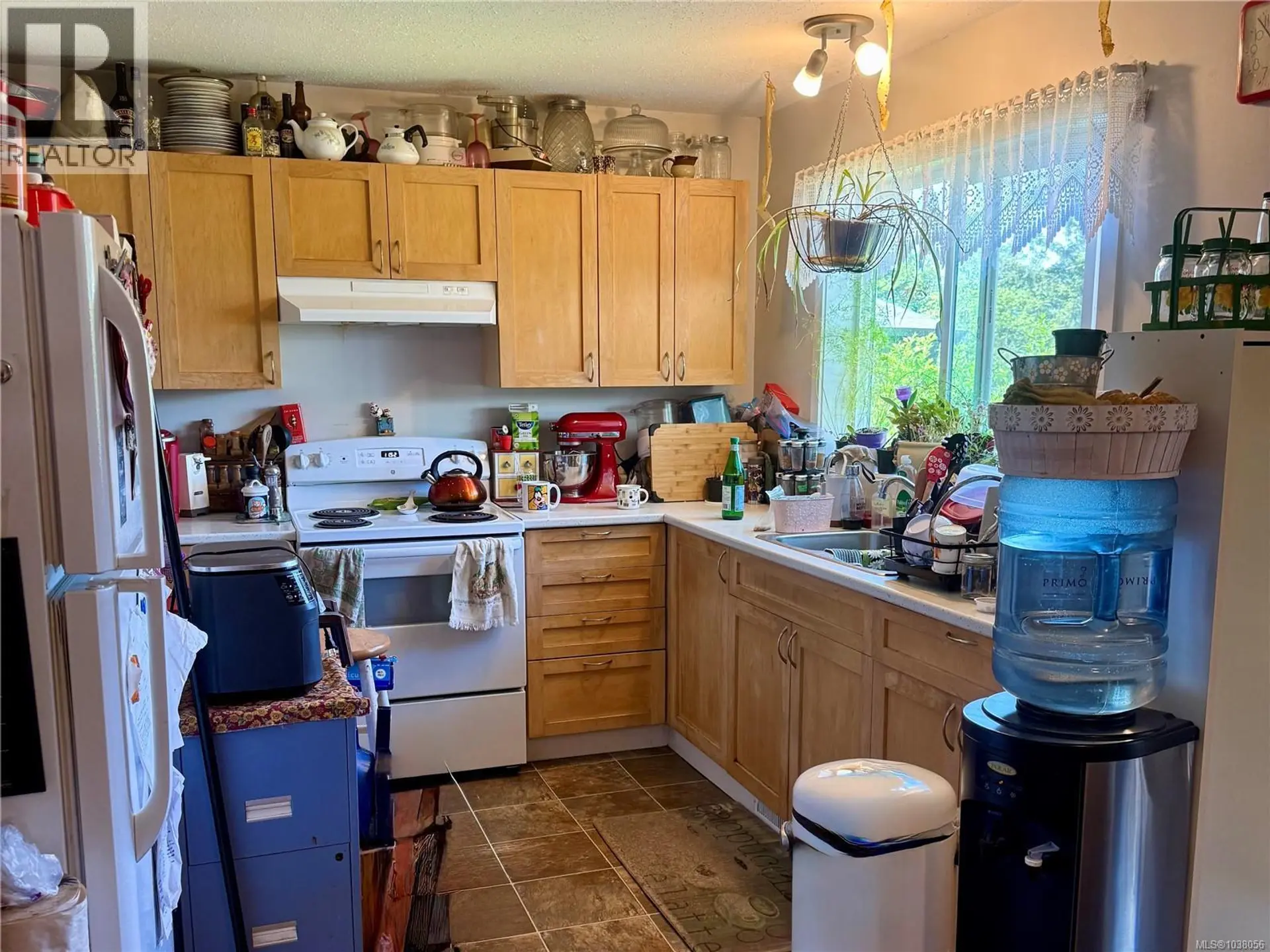 4643 Gail Cres - Image 3
