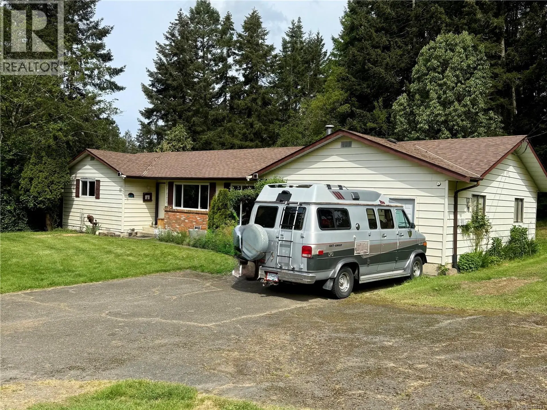 1673 Northwest Bay Rd - Image 2