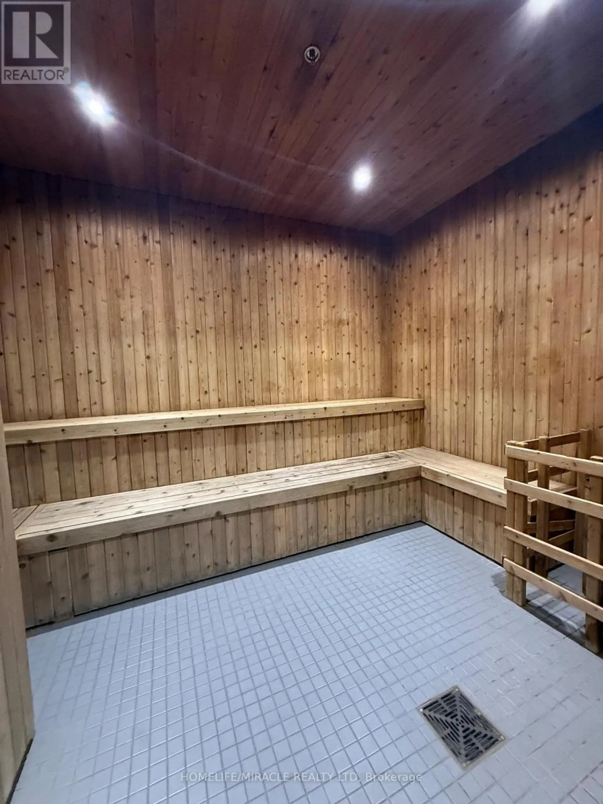 #3810 510 CURRAN PLACE - Image 12