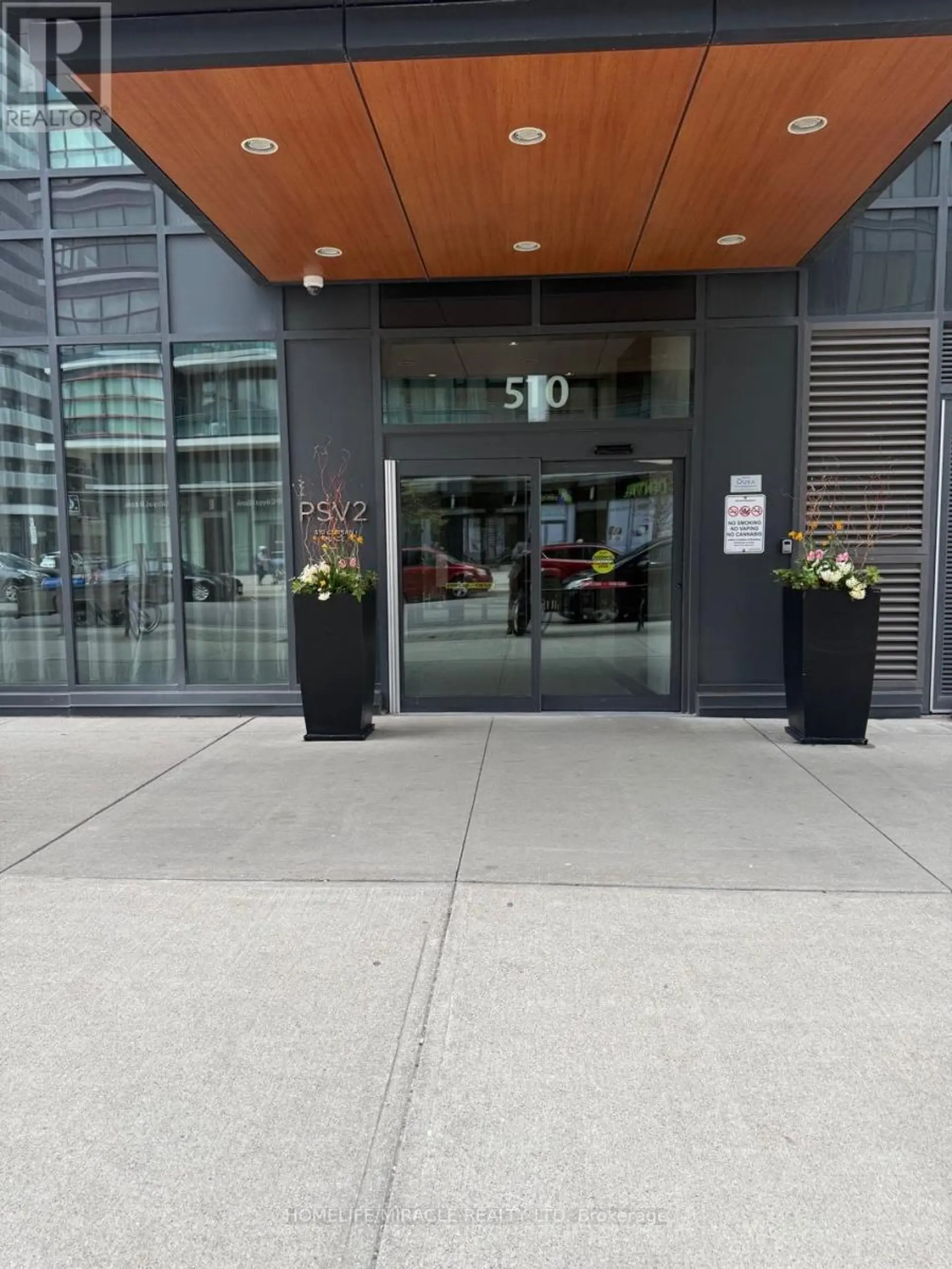 #3810 510 CURRAN PLACE - Image 4