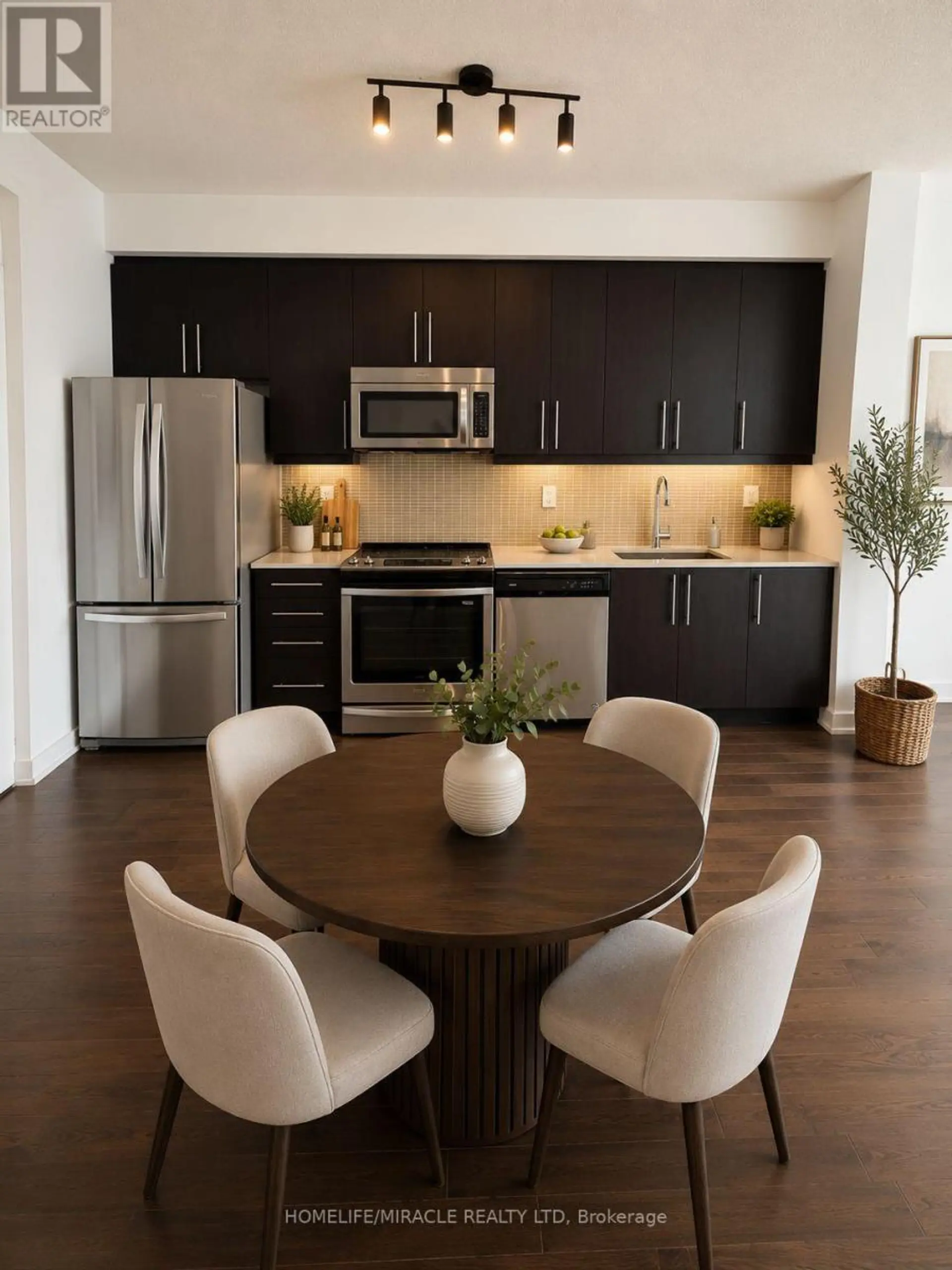 #3810 510 CURRAN PLACE - Image 7