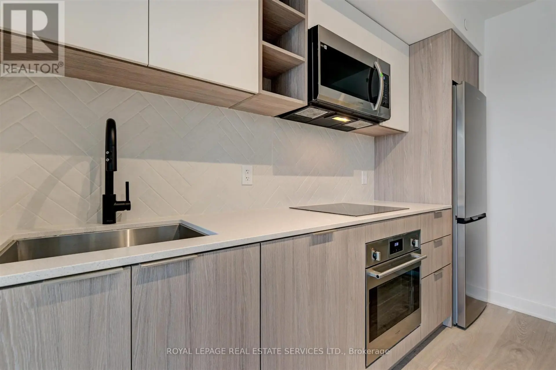##523 36 ZORRA STREET - Image 5