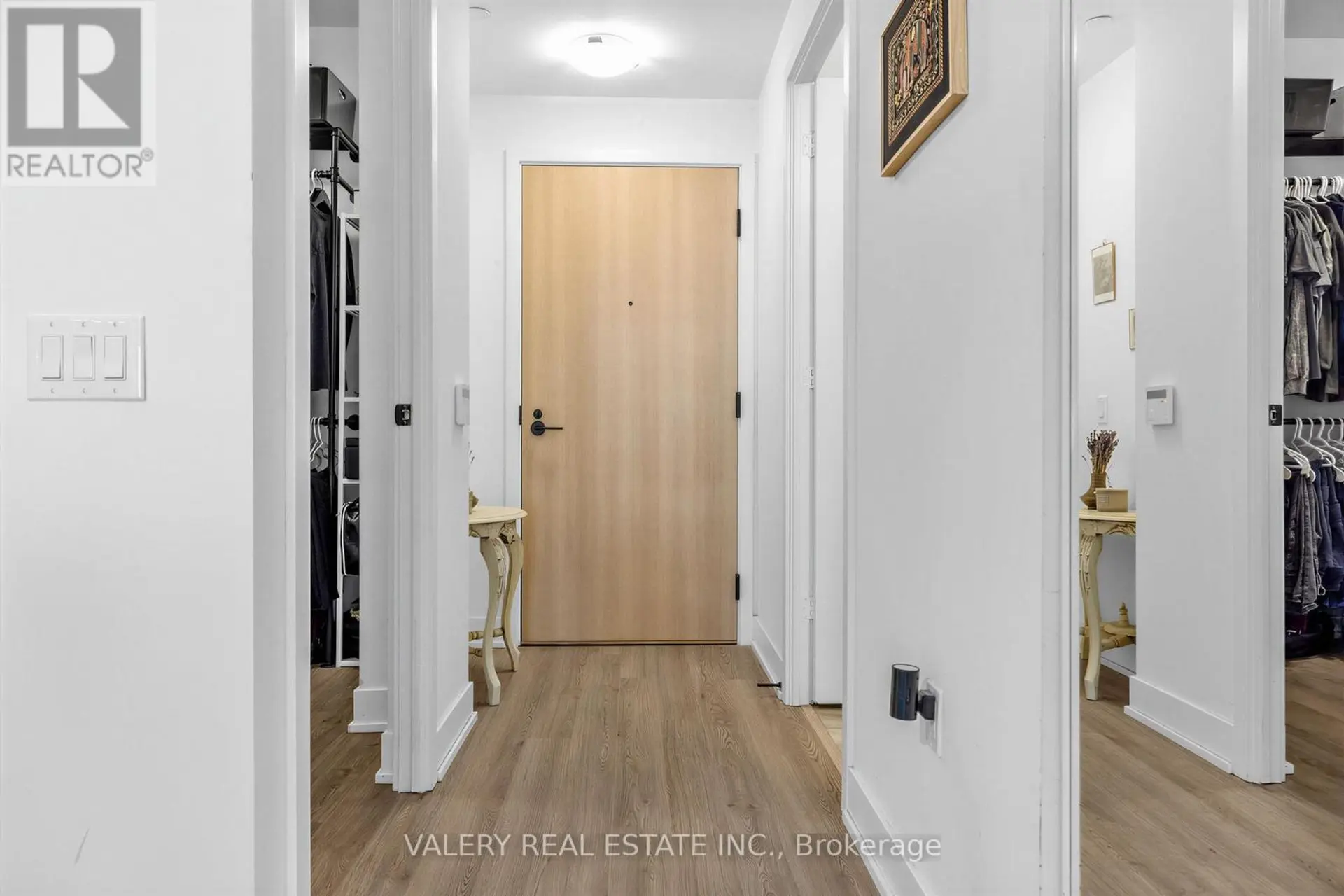 #411 60 GEORGE BUTCHART DRIVE - Image 13