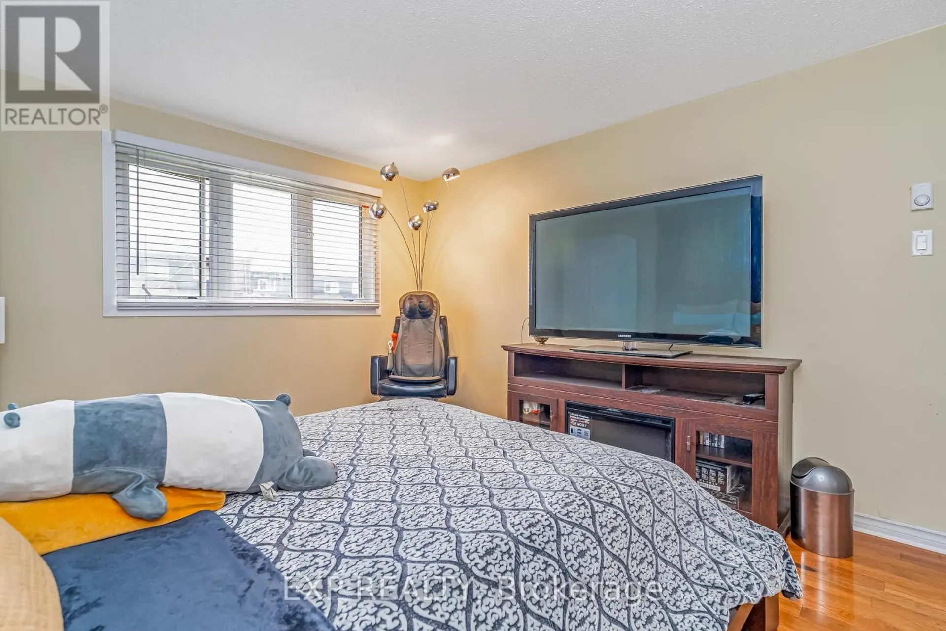 #12 2610 DRAPER AVENUE - Image 9