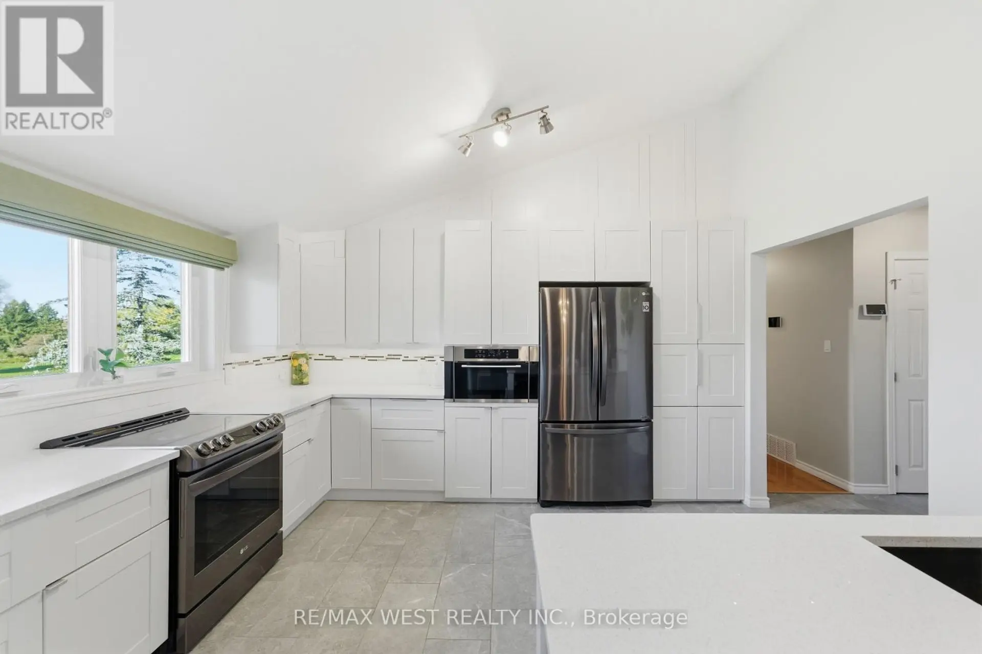 2776 DALEWOOD COURT - Image 4