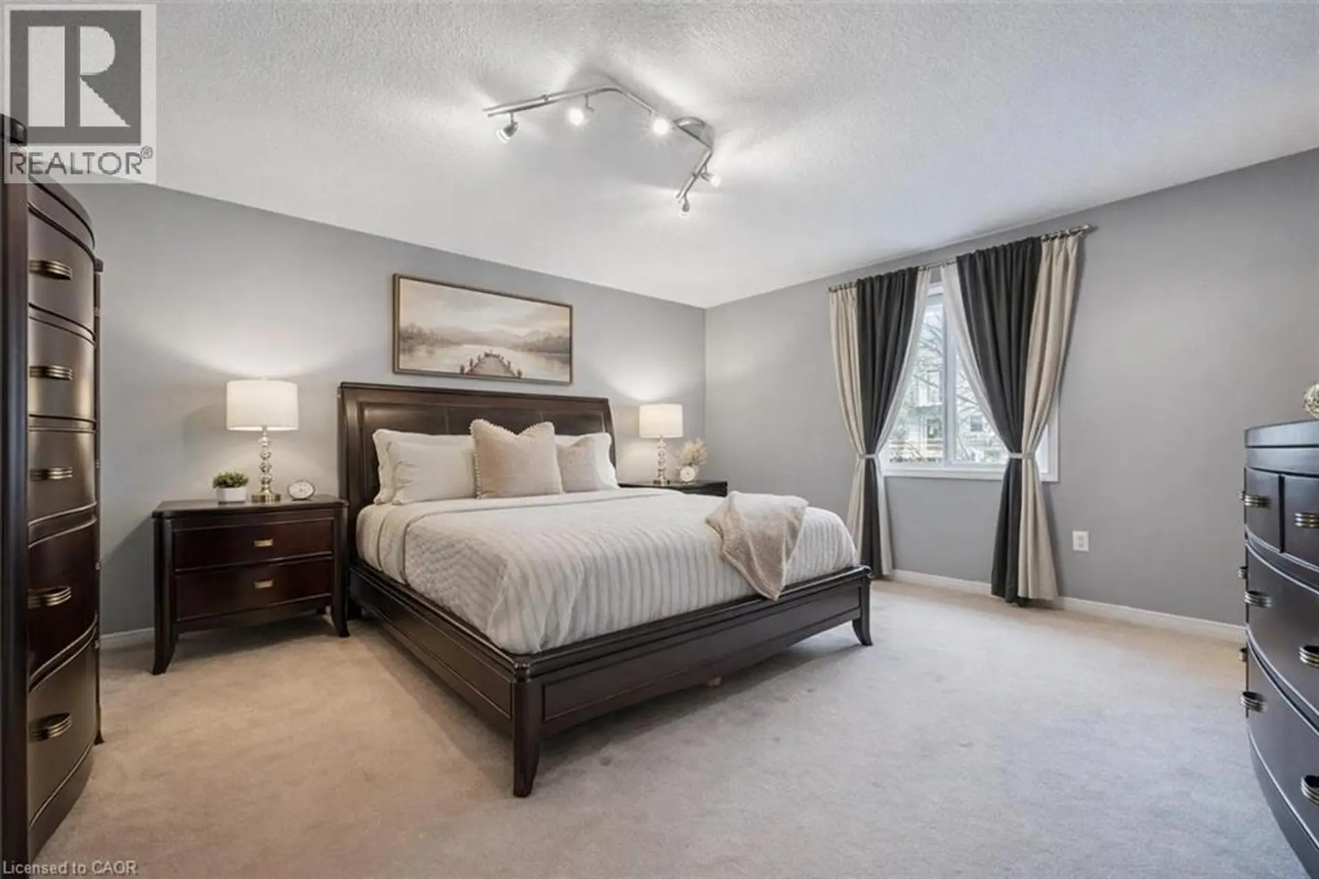 #38 210 DAWN Avenue - Image 6