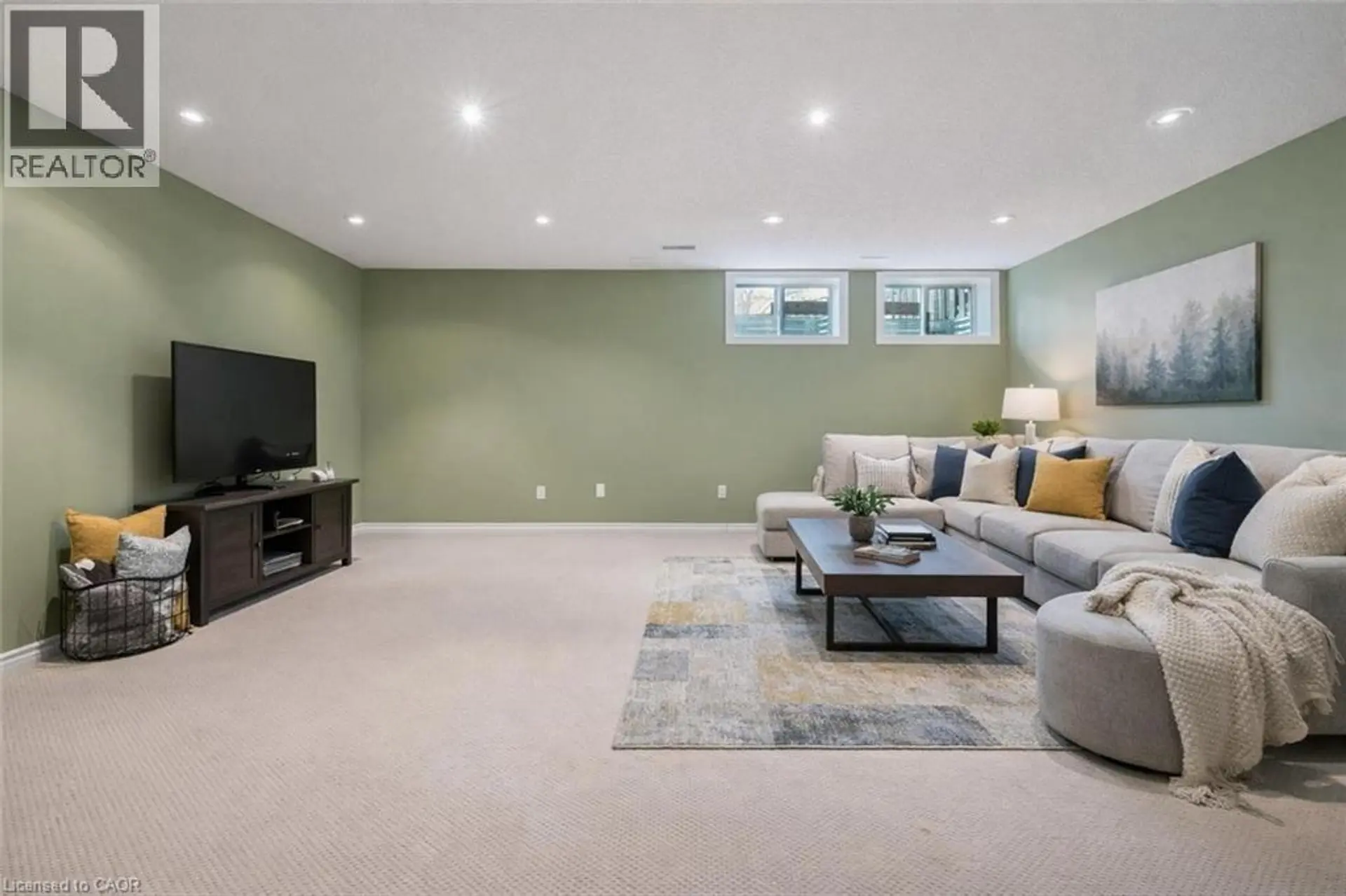 #38 210 DAWN Avenue - Image 12