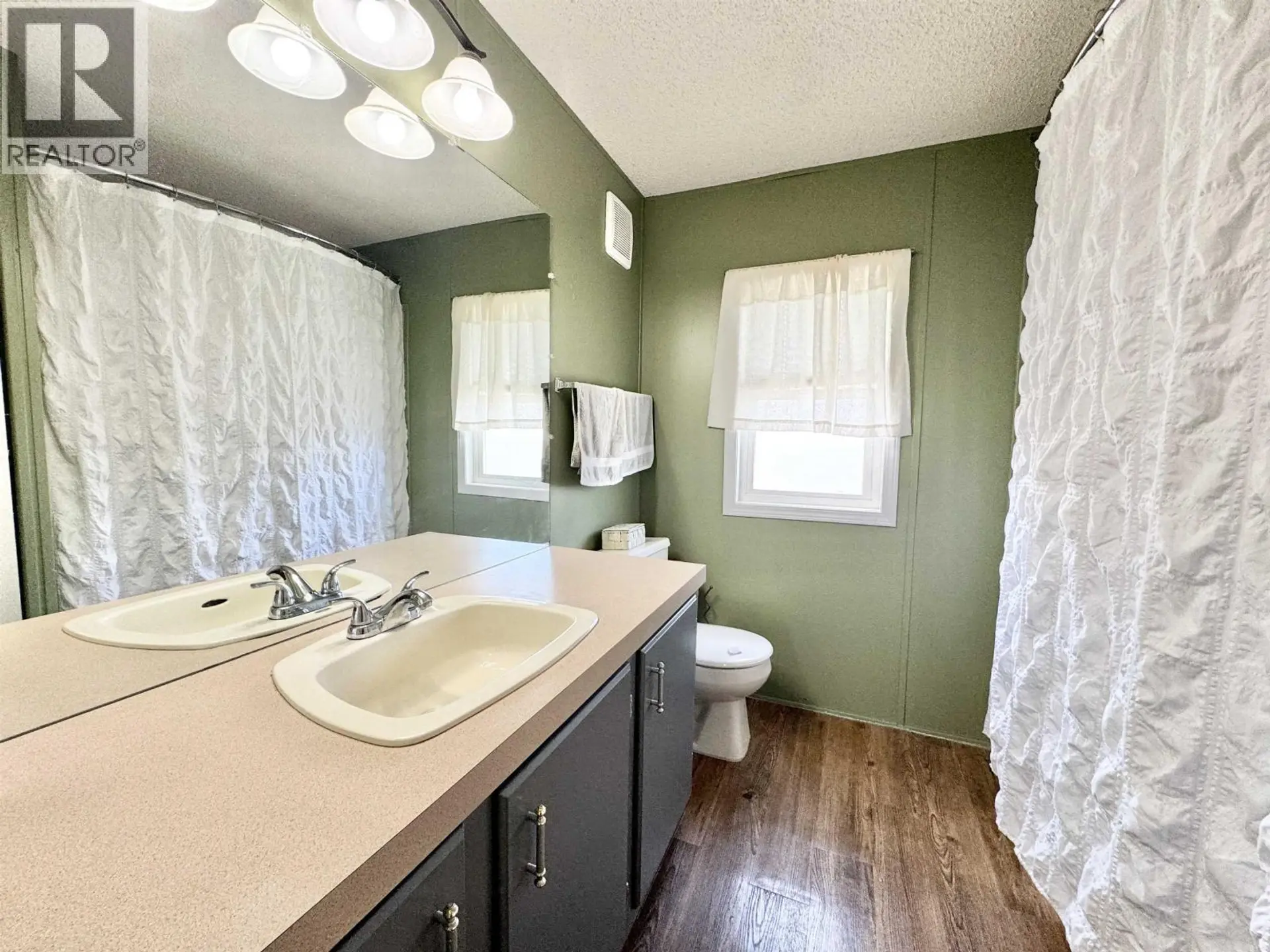 #83 770 N ELEVENTH AVENUE - Image 12