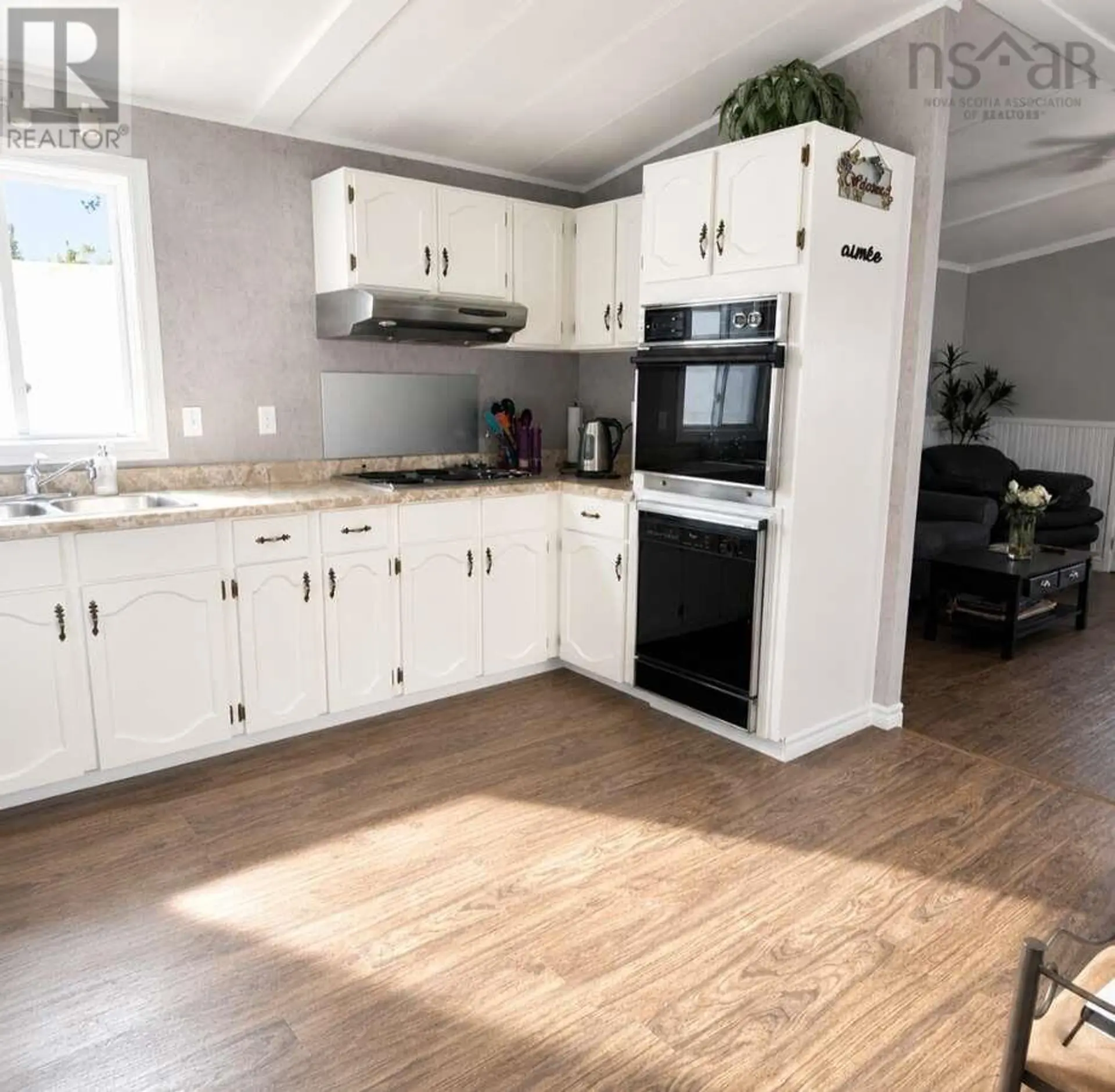 26 Glenda Crescent - Image 6