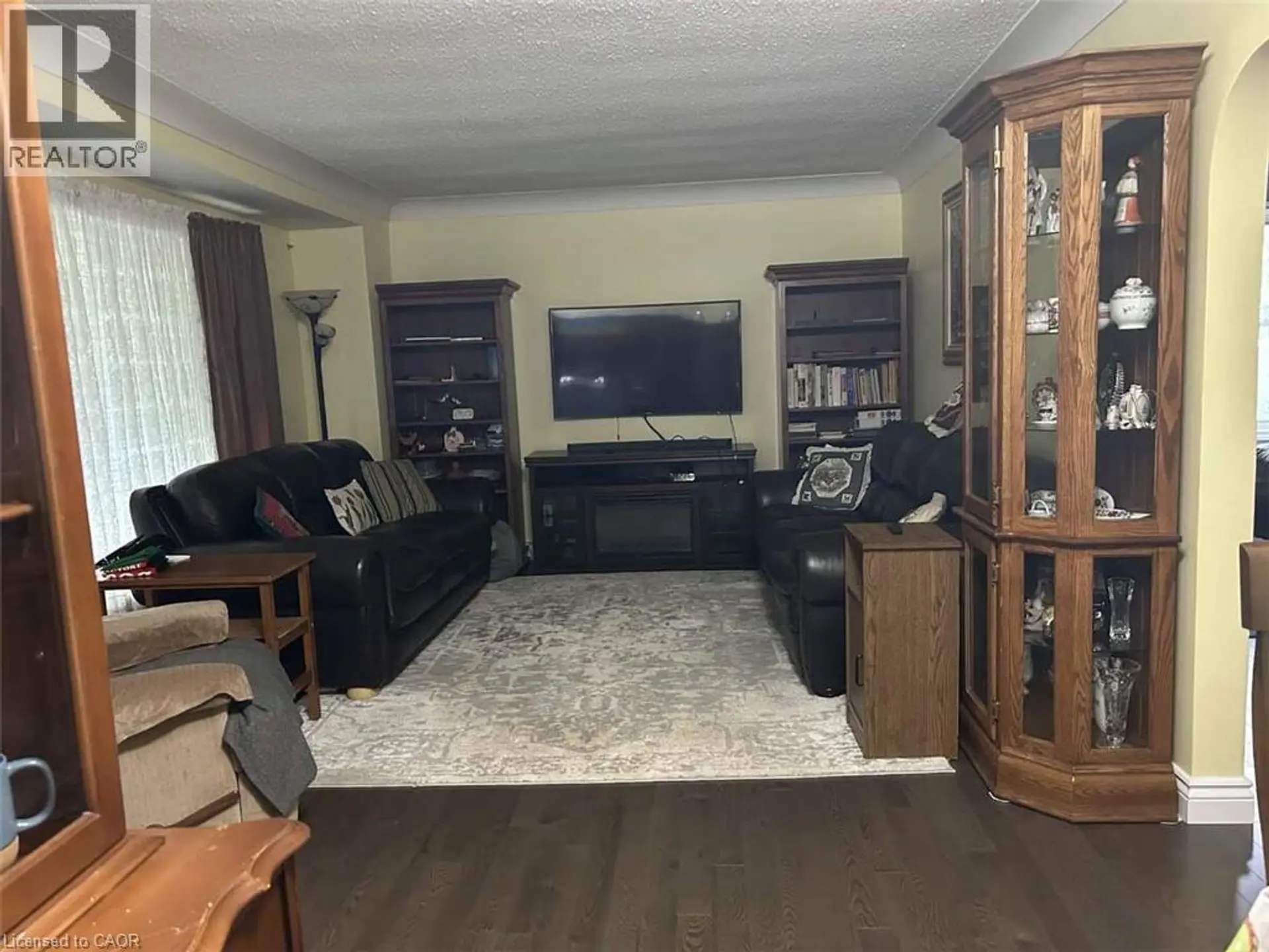 11 JAMES Avenue - Image 6