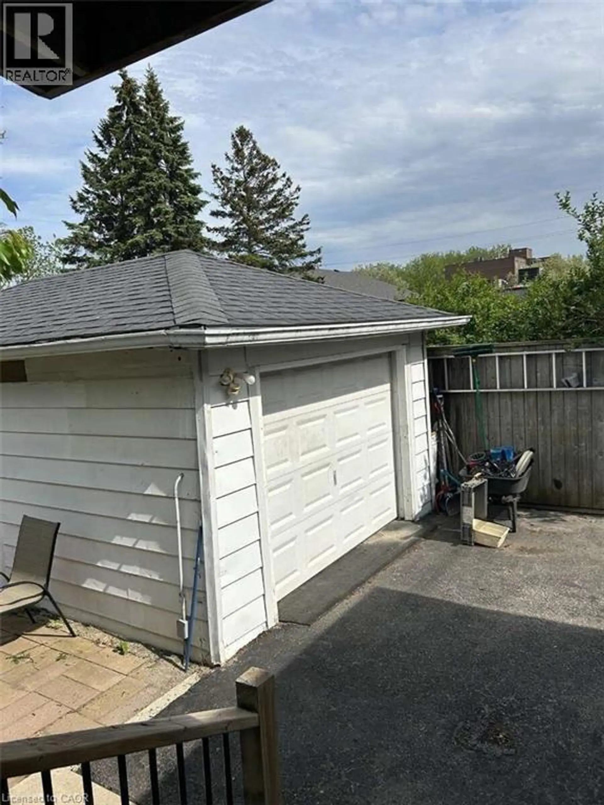 11 JAMES Avenue - Image 16