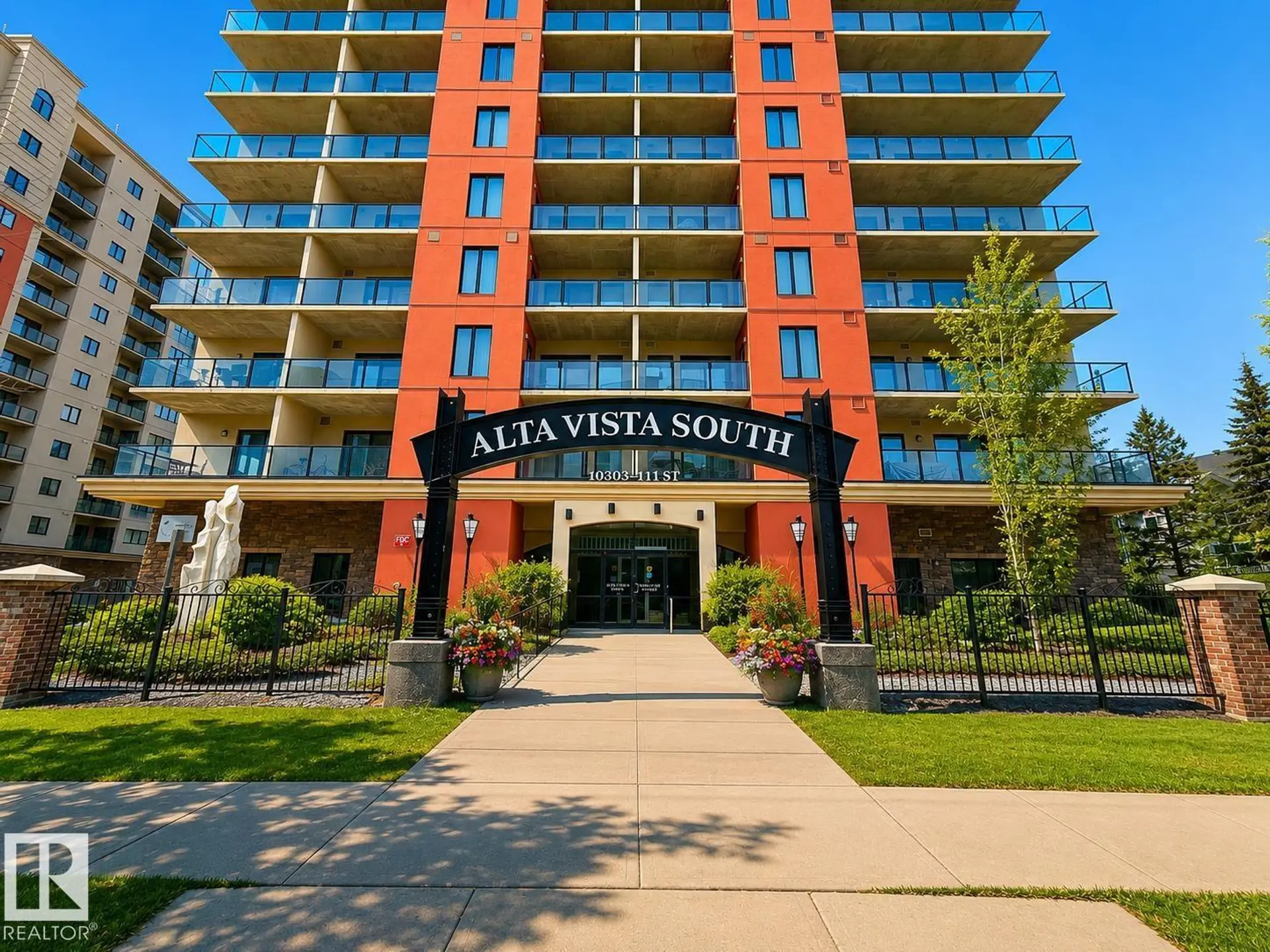 #610 10303 111 ST NW - Image 2