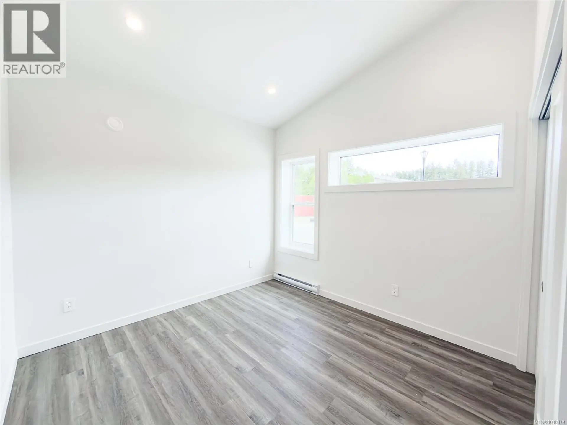 #33 3025 Royston Rd - Image 13