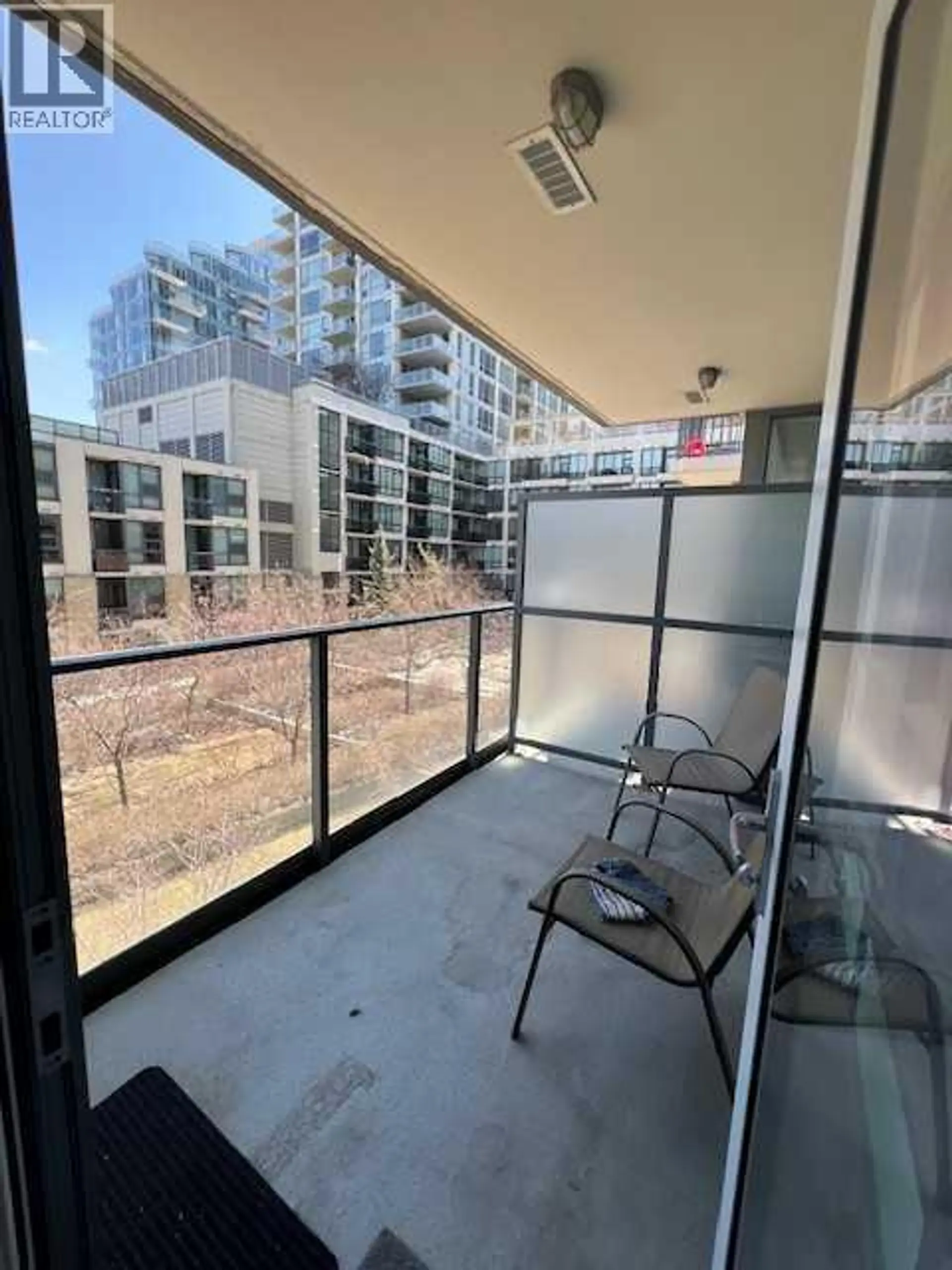 #311 128 2 Street SW - Image 11
