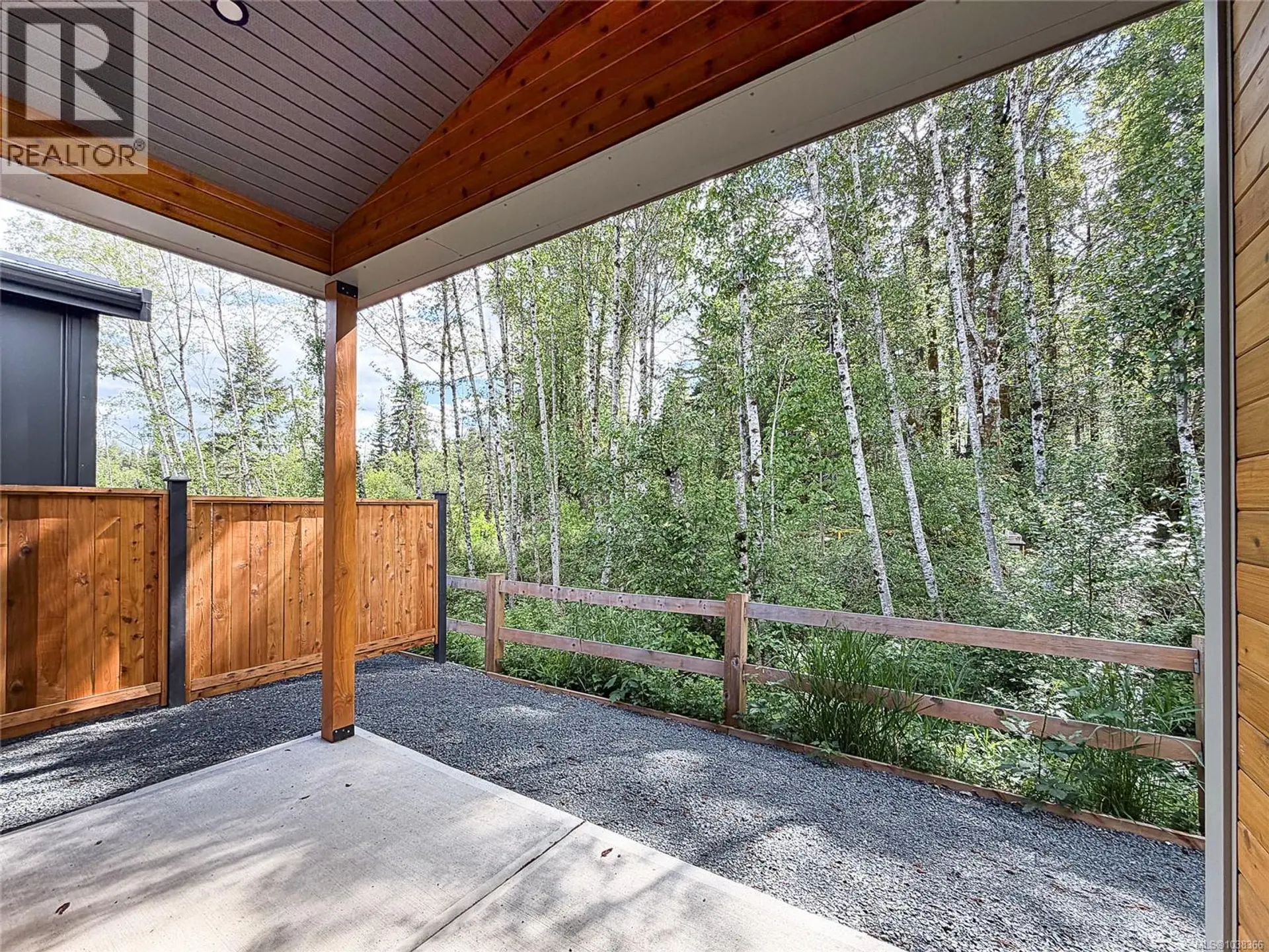 #32 3025 Royston Rd - Image 13