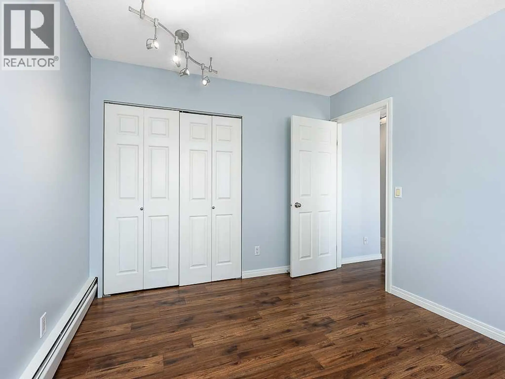 #5 4328 75 Street NW - Image 8