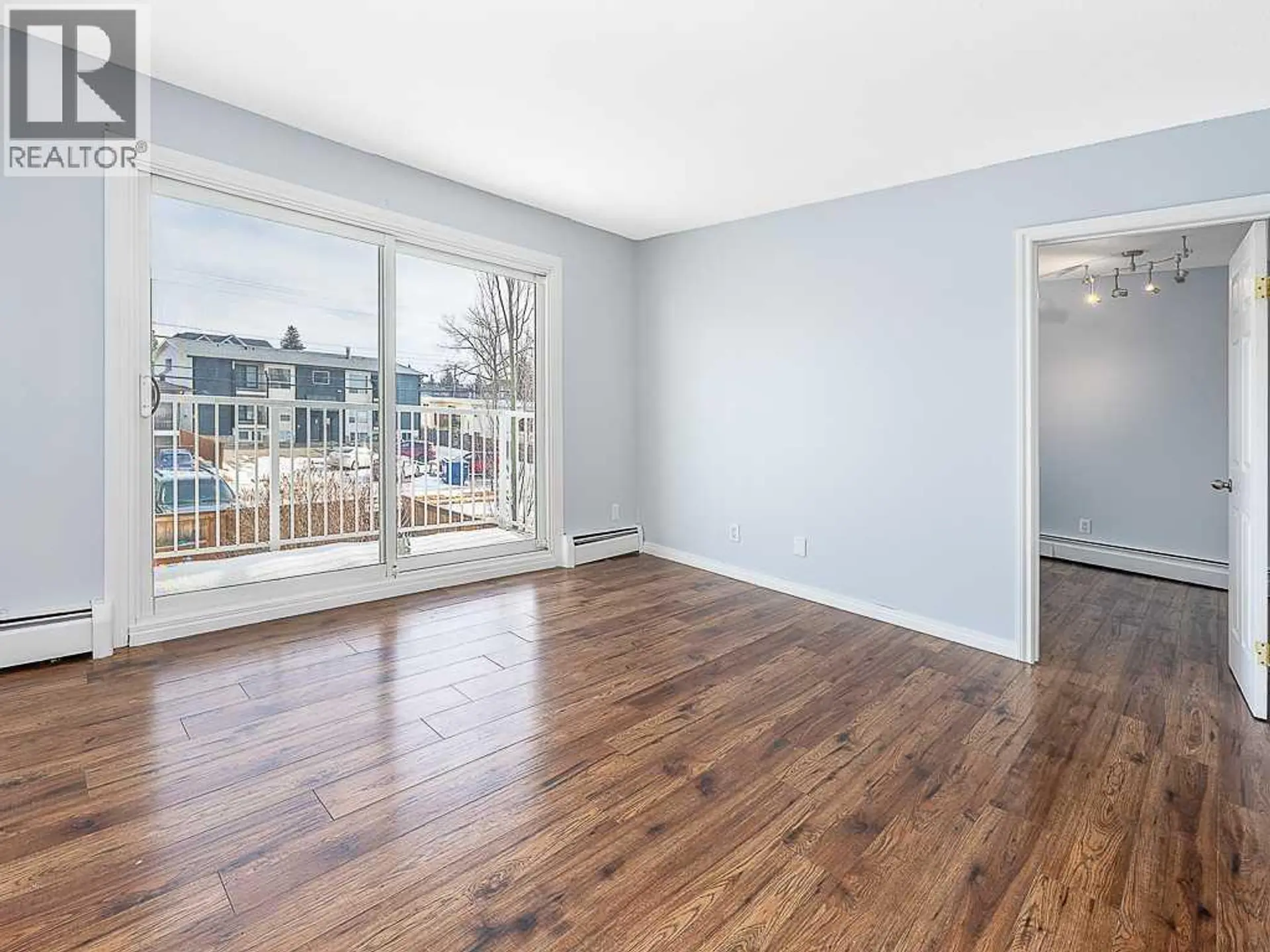 #5 4328 75 Street NW - Image 2