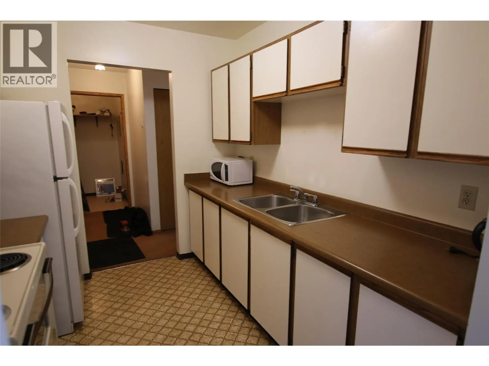 #310 320 NORTHGATE Road - Image 8