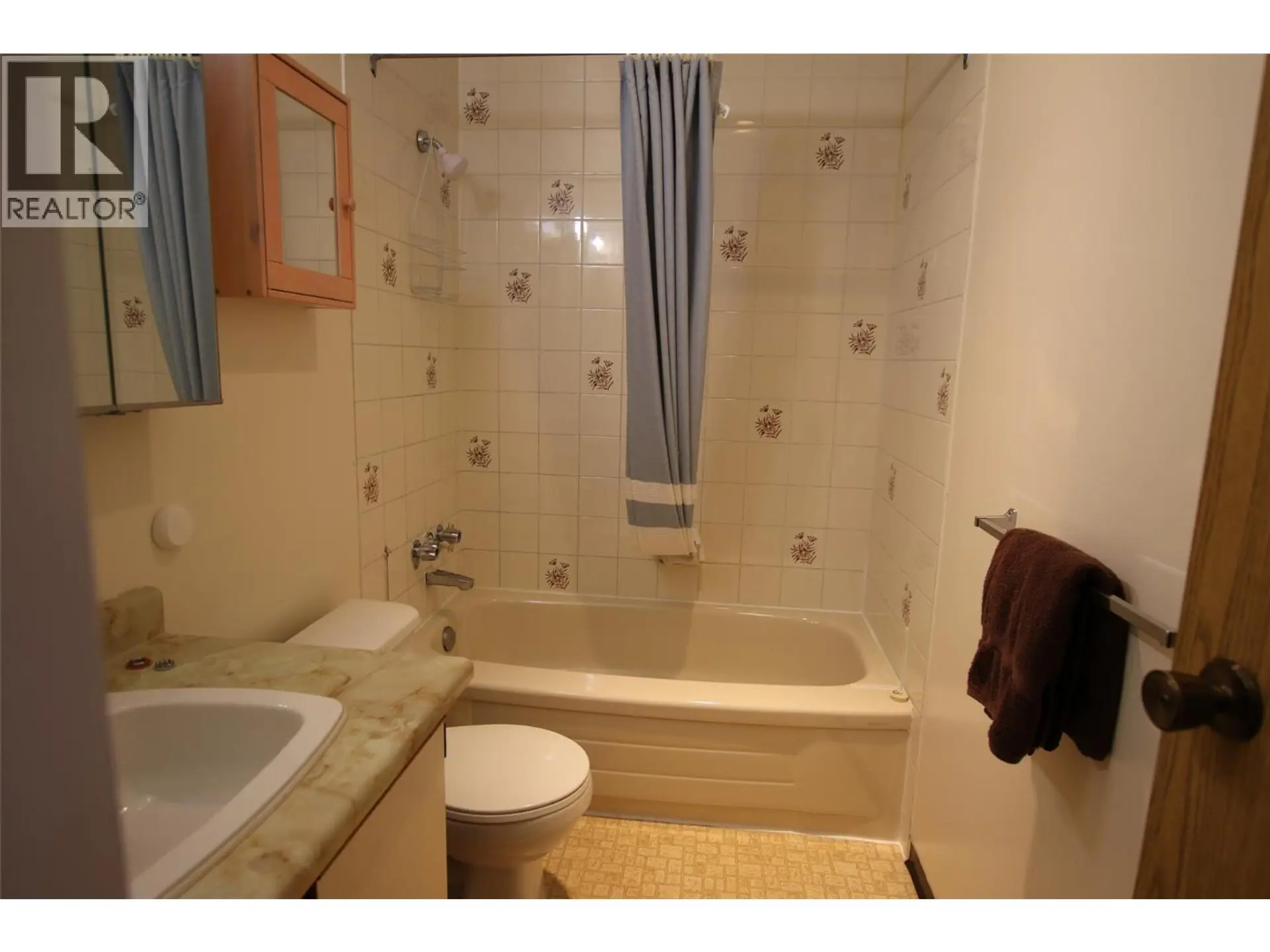 #310 320 NORTHGATE Road - Image 16