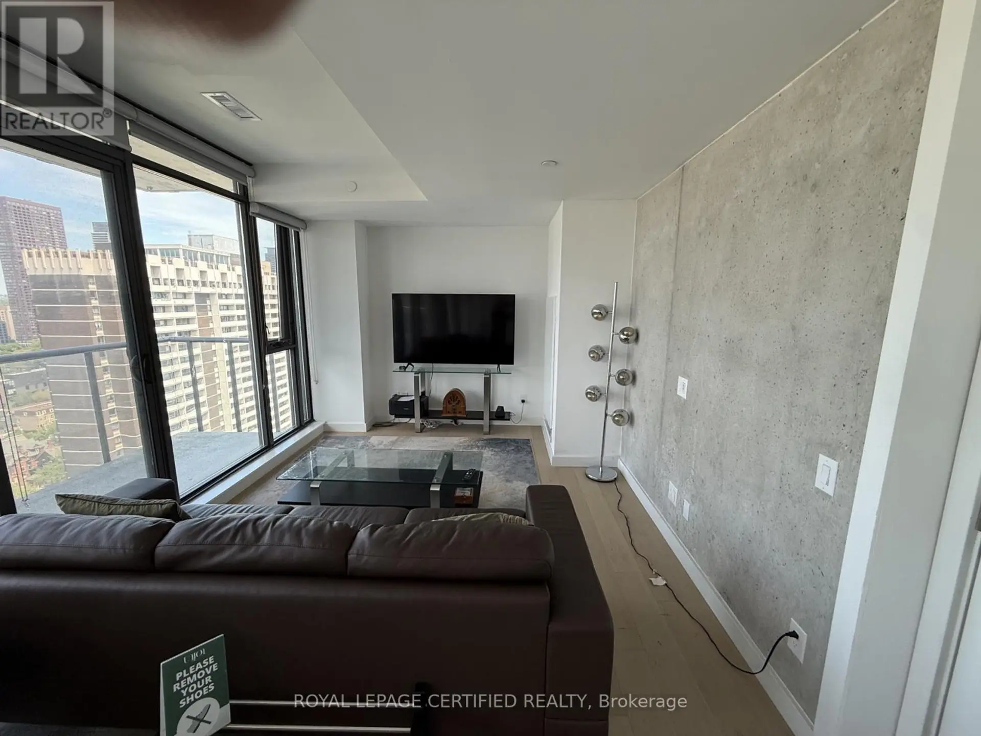 #2305 81 WELLESLEY STREET E - Image 4