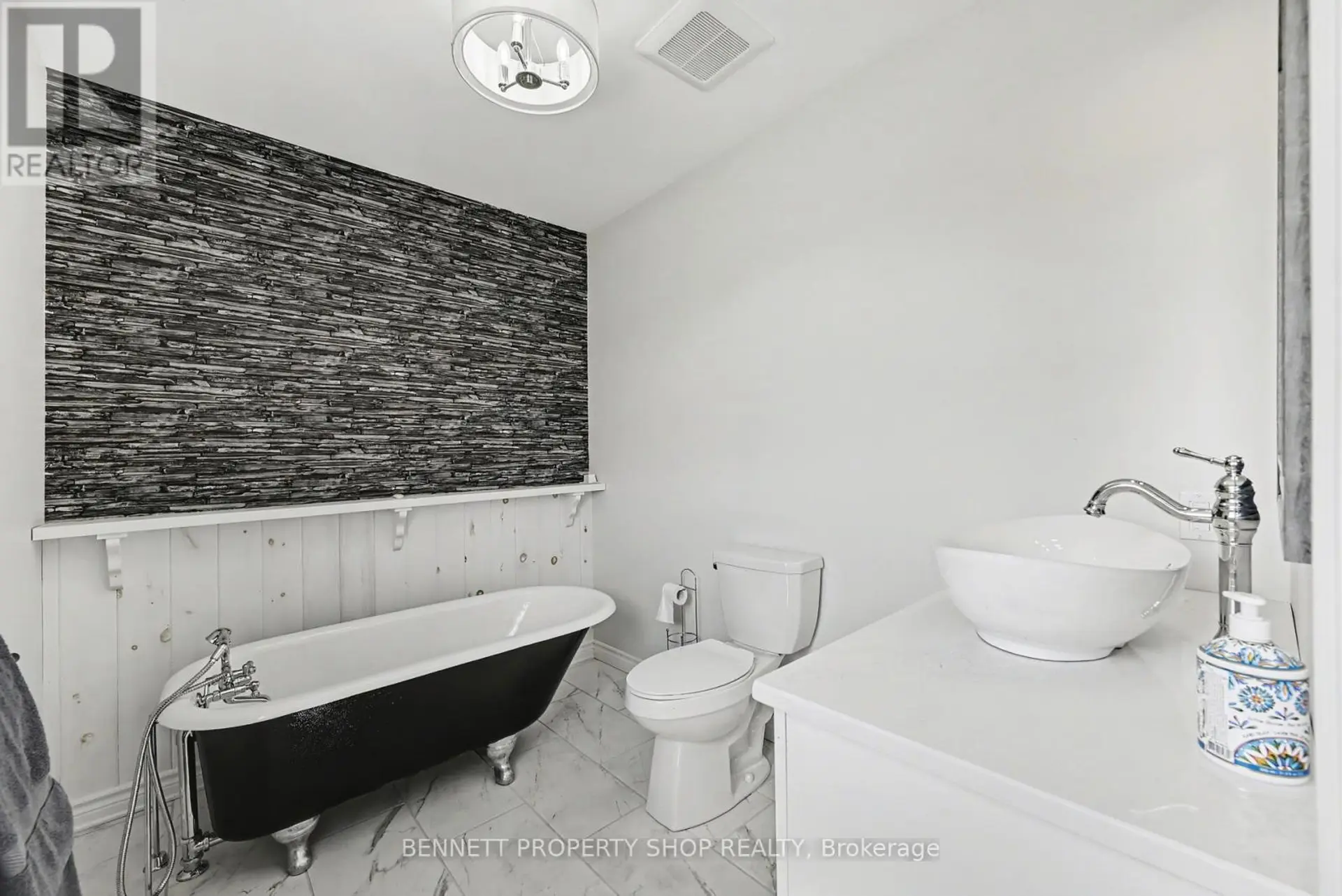 20500 GLEN ROBERTSON ROAD - Image 11