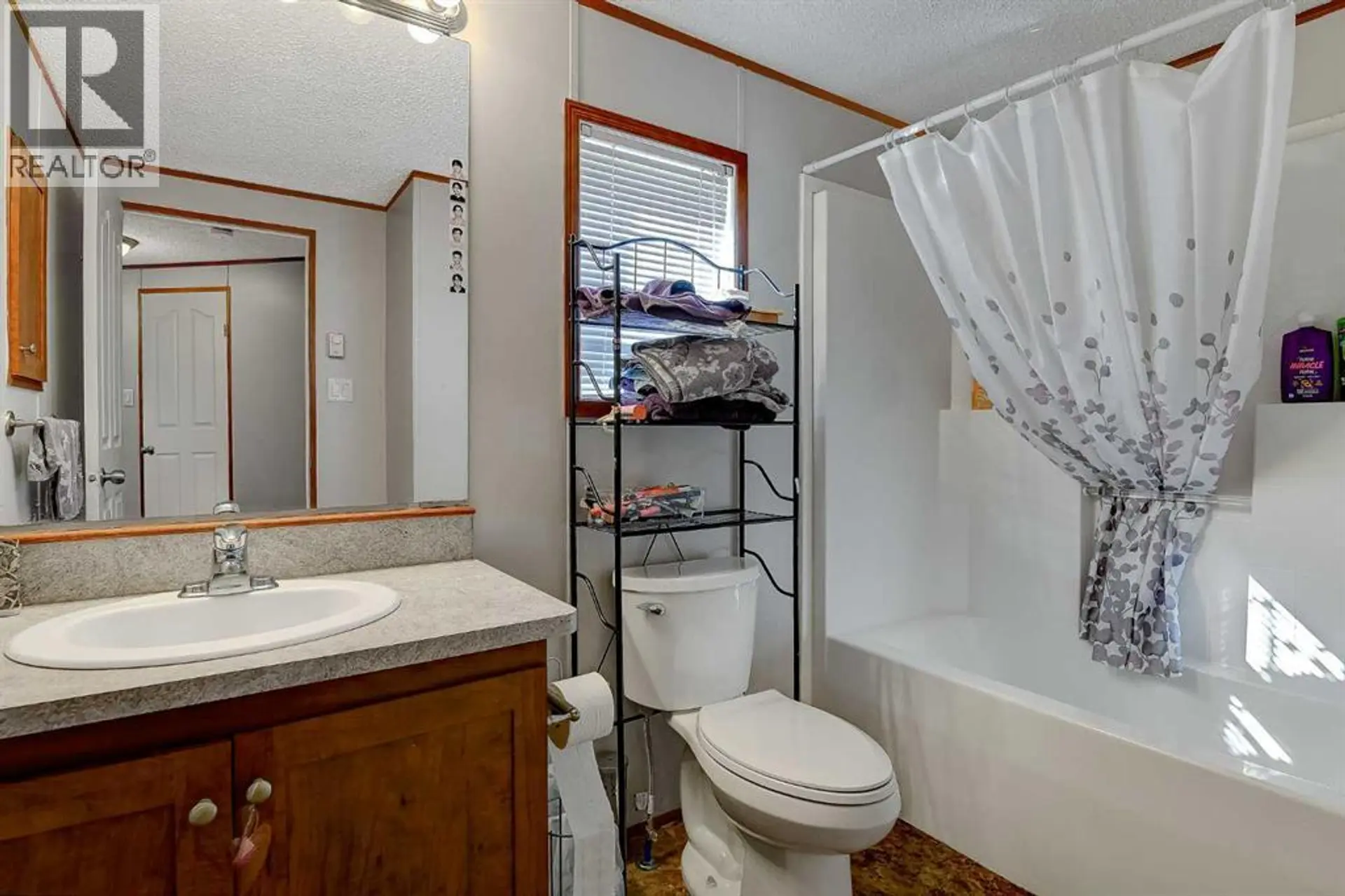 8609 89 Street - Image 16