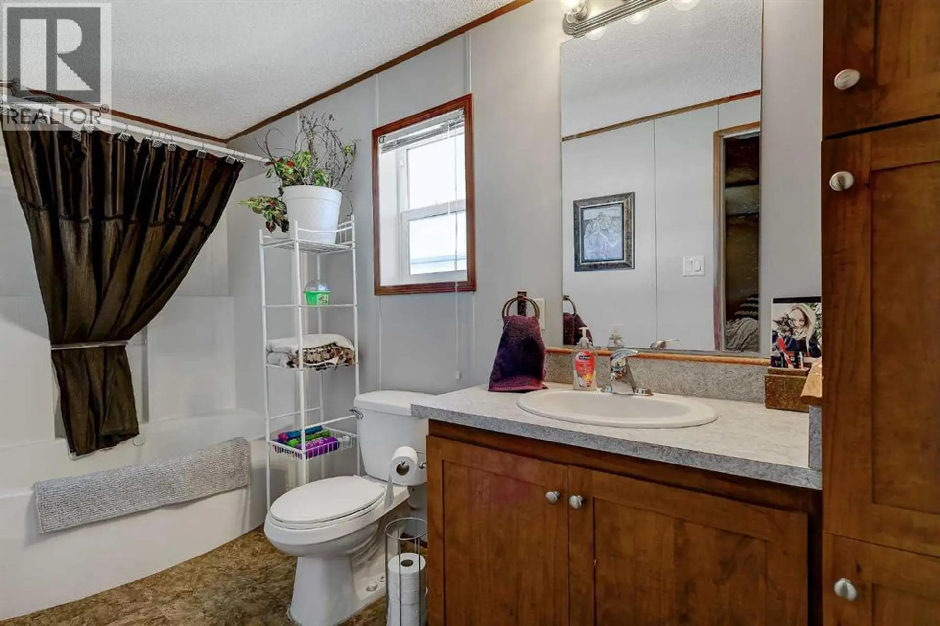 8609 89 Street - Image 13
