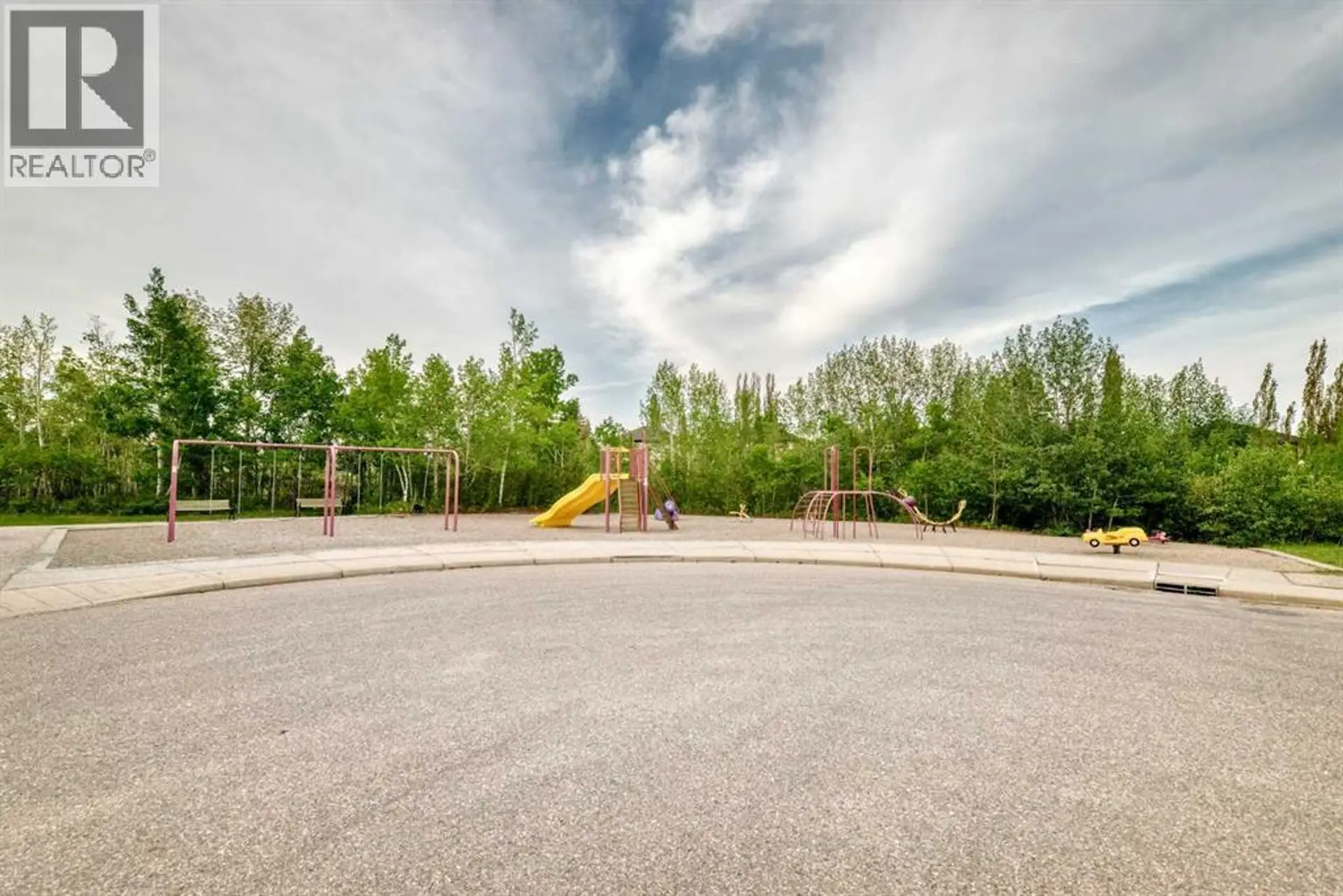 737 Wentworth Place SW - Image 14