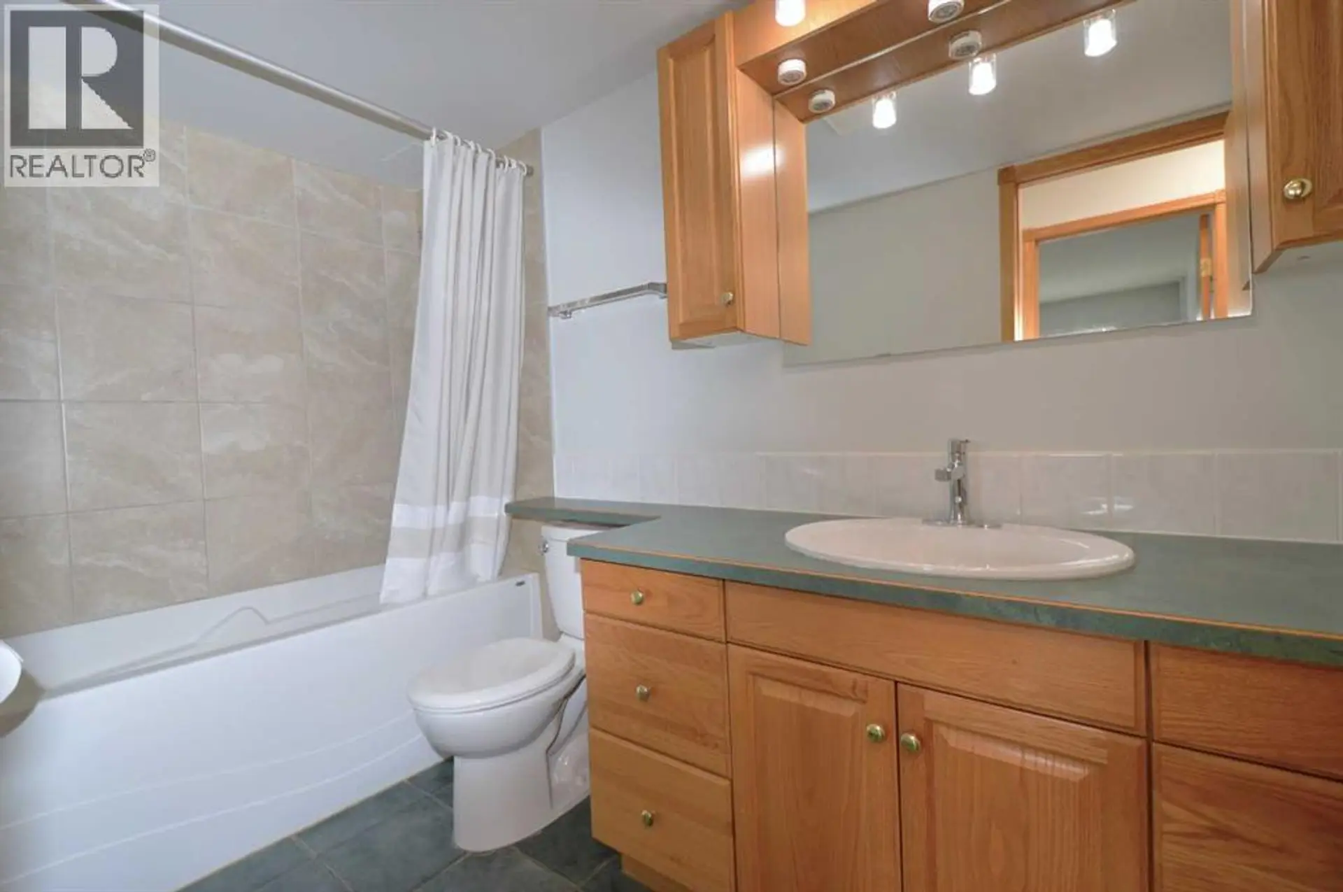 #303 635 56 Avenue SW - Image 12