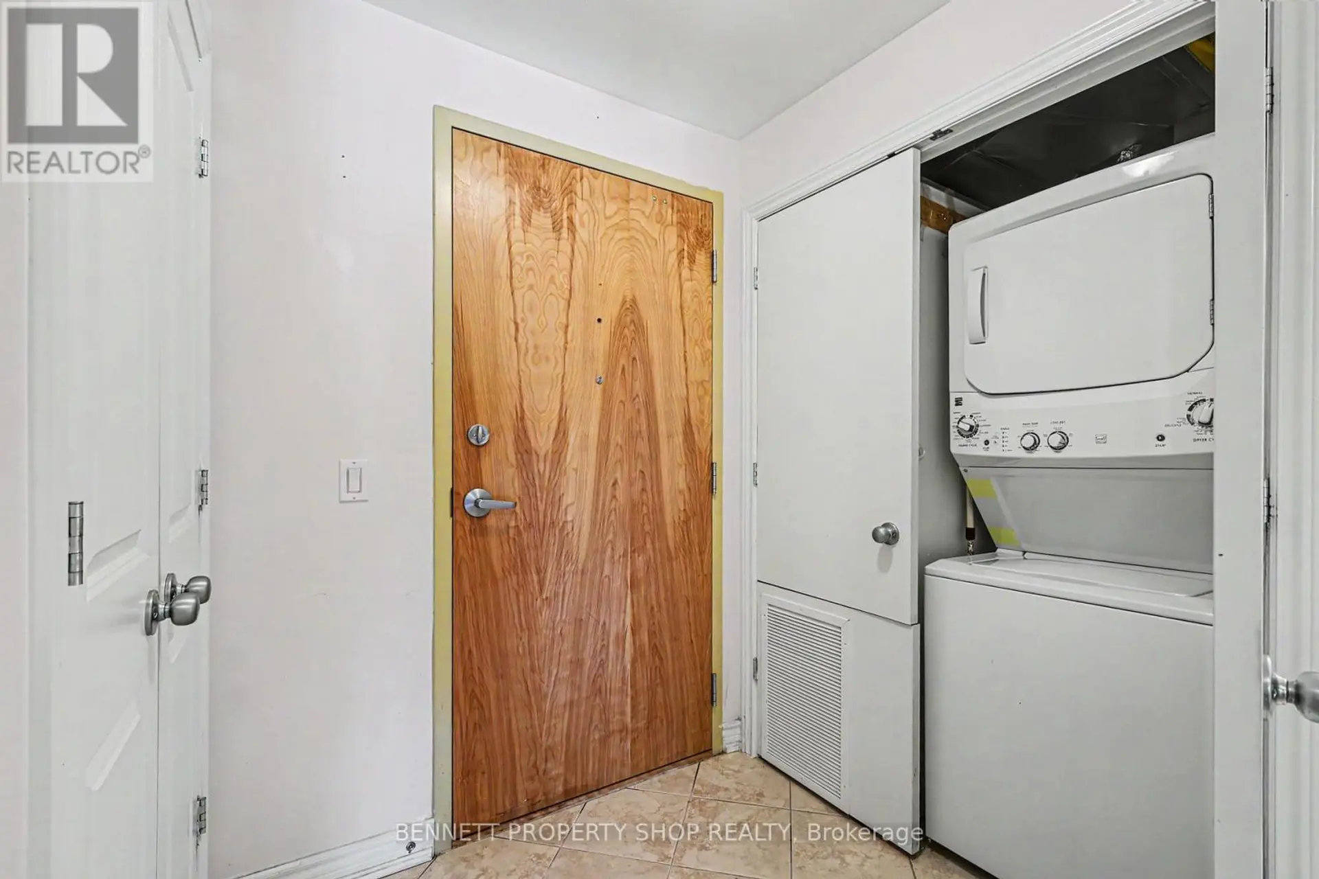 #106 14 NORICE STREET - Image 8