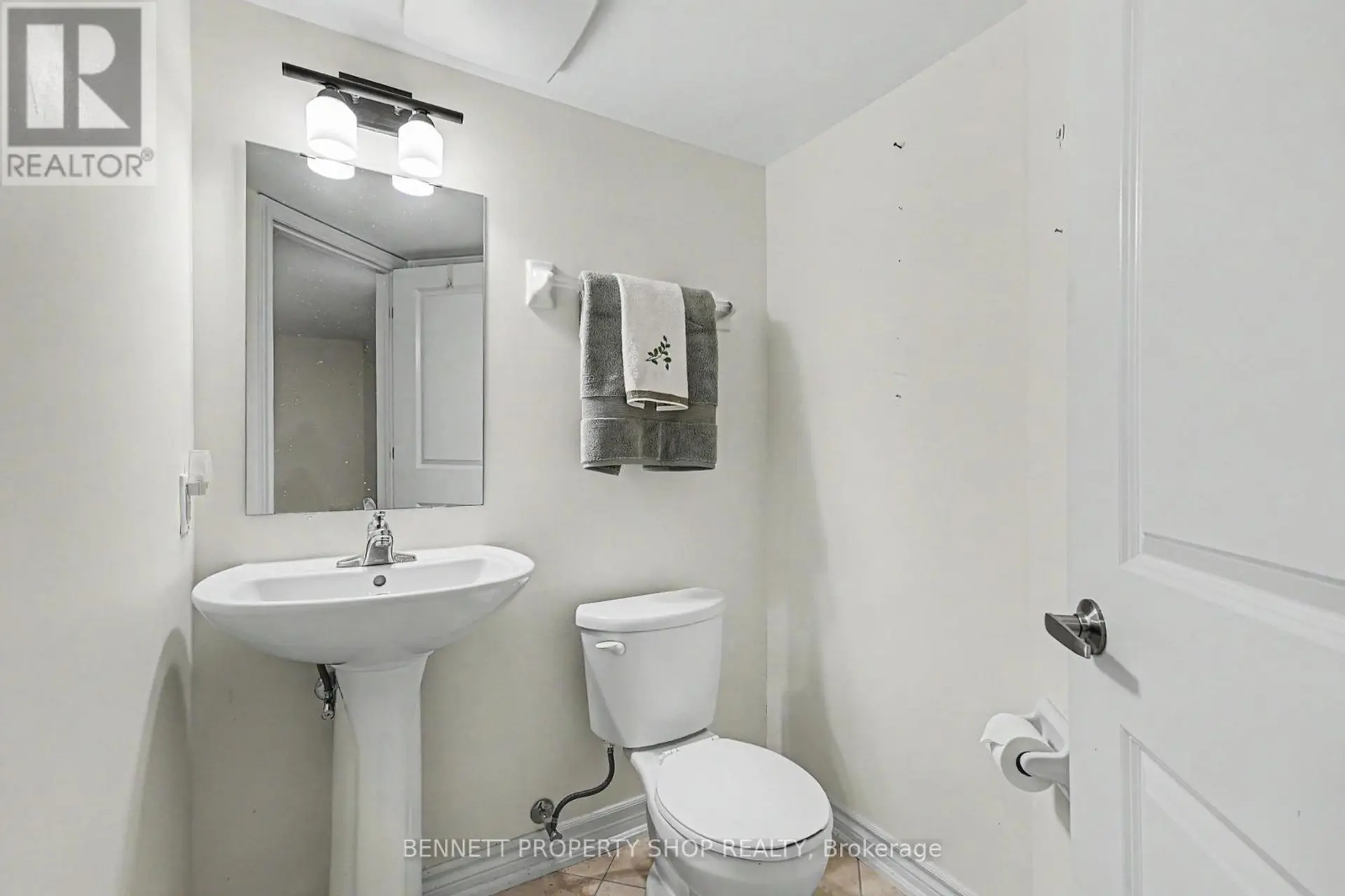 #106 14 NORICE STREET - Image 7