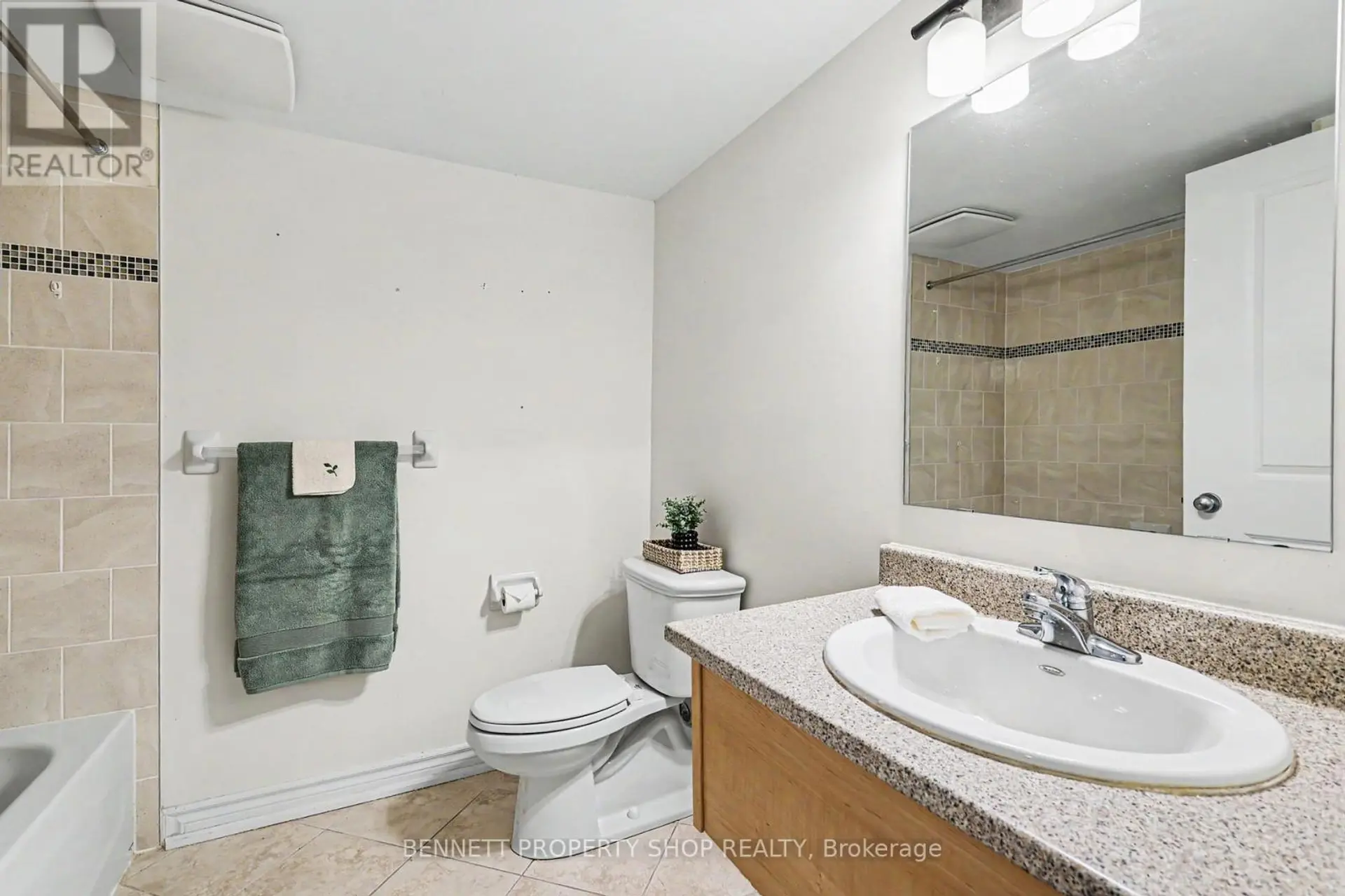 #106 14 NORICE STREET - Image 5