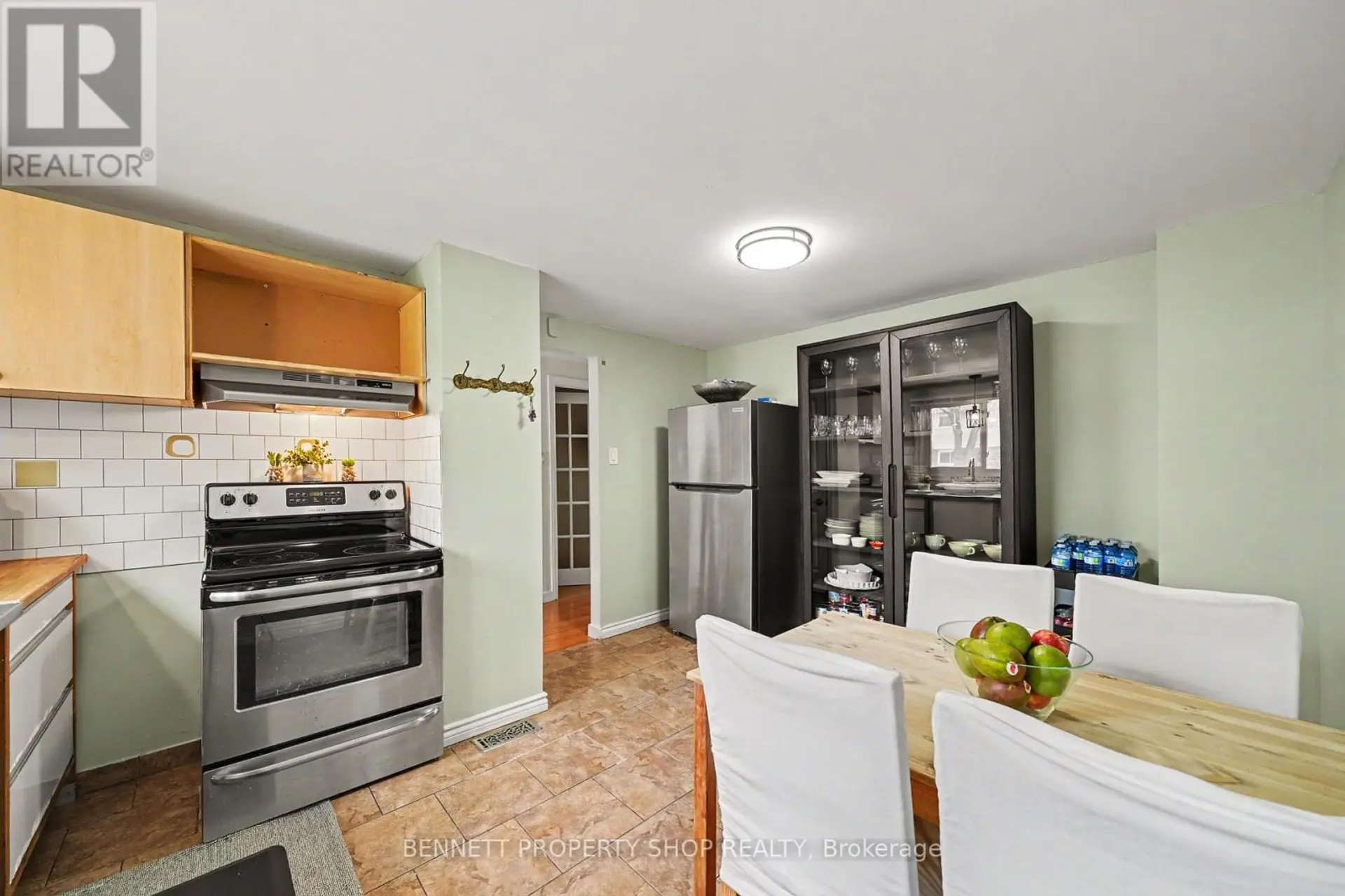 #186 1045 MORRISON DRIVE - Image 4