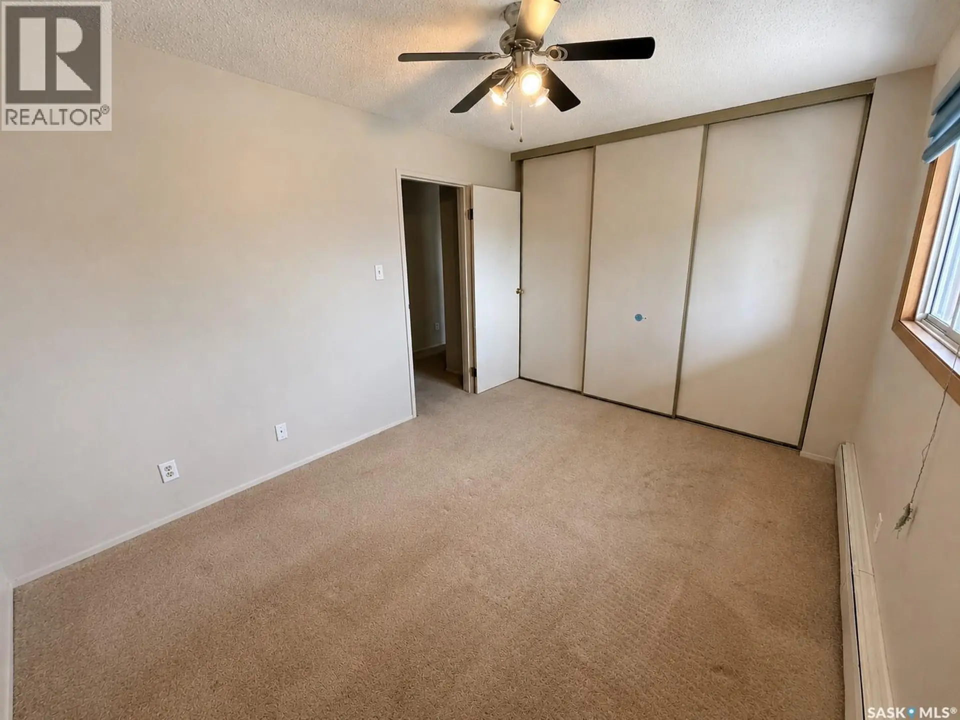 #301 203A Tait PLACE - Image 11