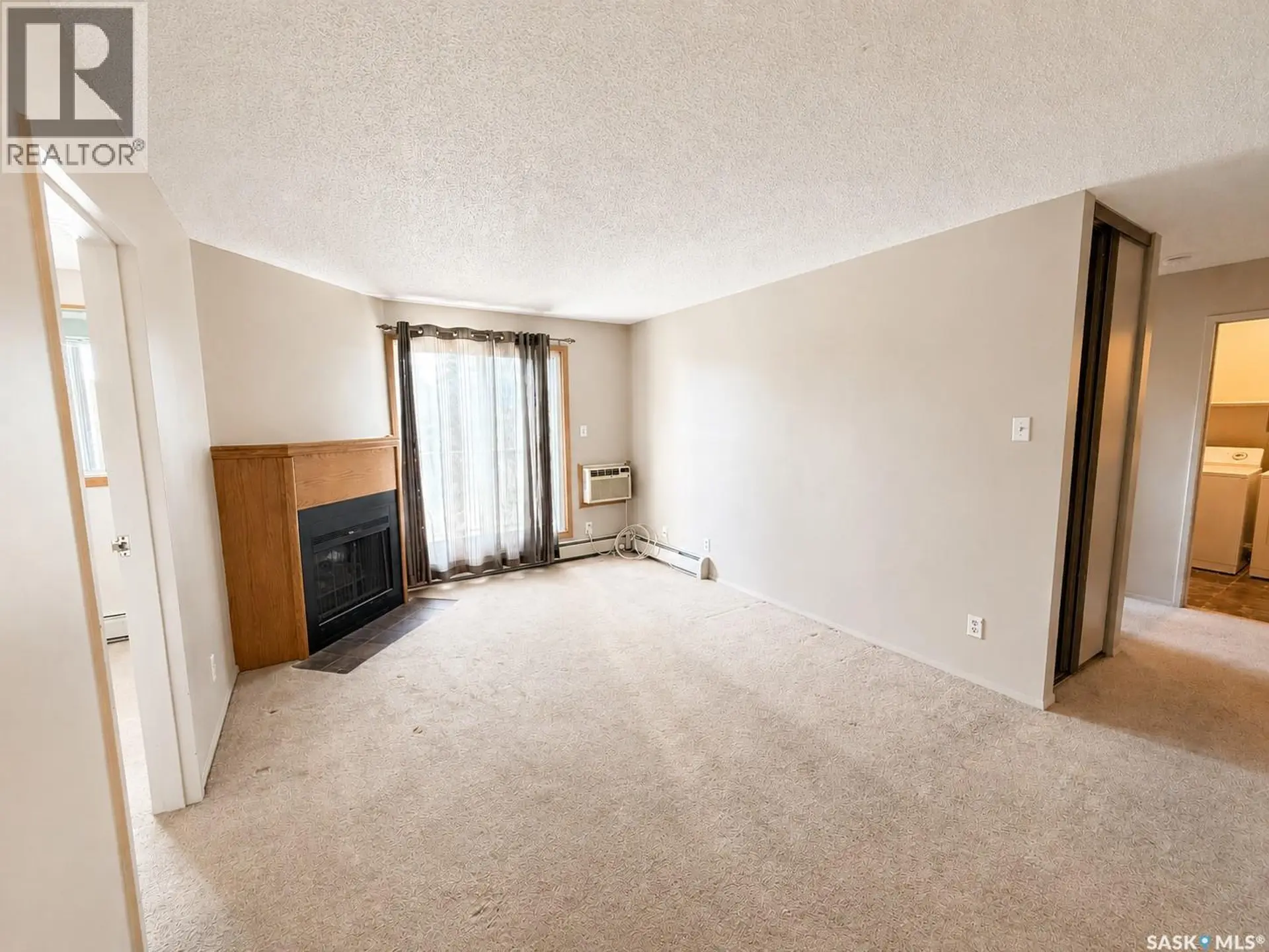 #301 203A Tait PLACE - Image 3