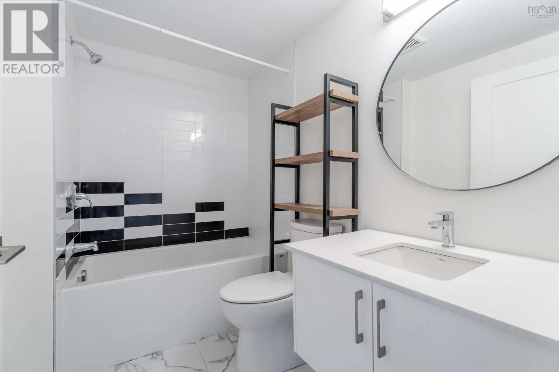 #210 5684 West Street - Image 10