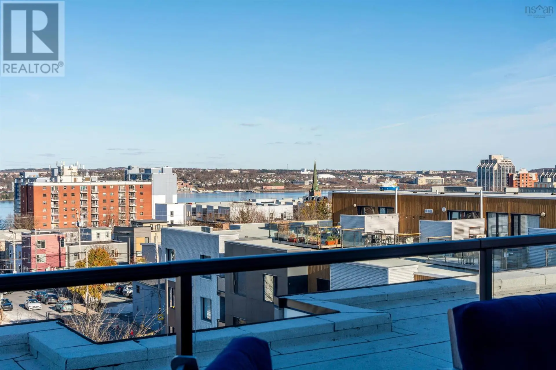 #210 5684 West Street - Image 18