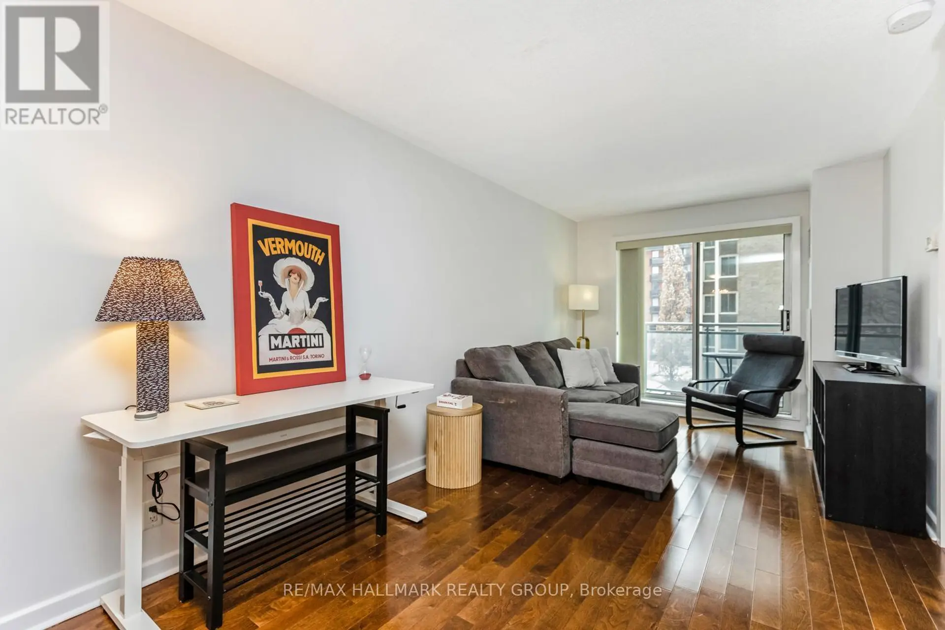 #502 138 SOMERSET STREET W - Image 9