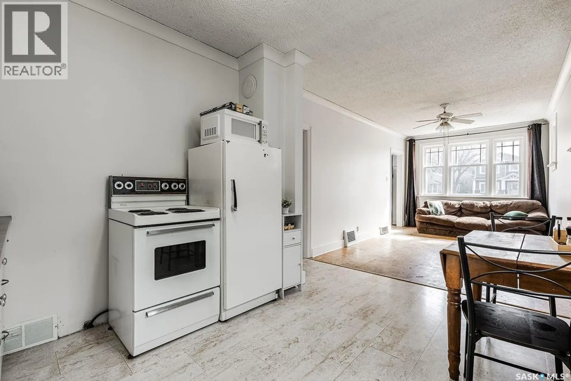 1304 Broadway AVENUE - Image 5