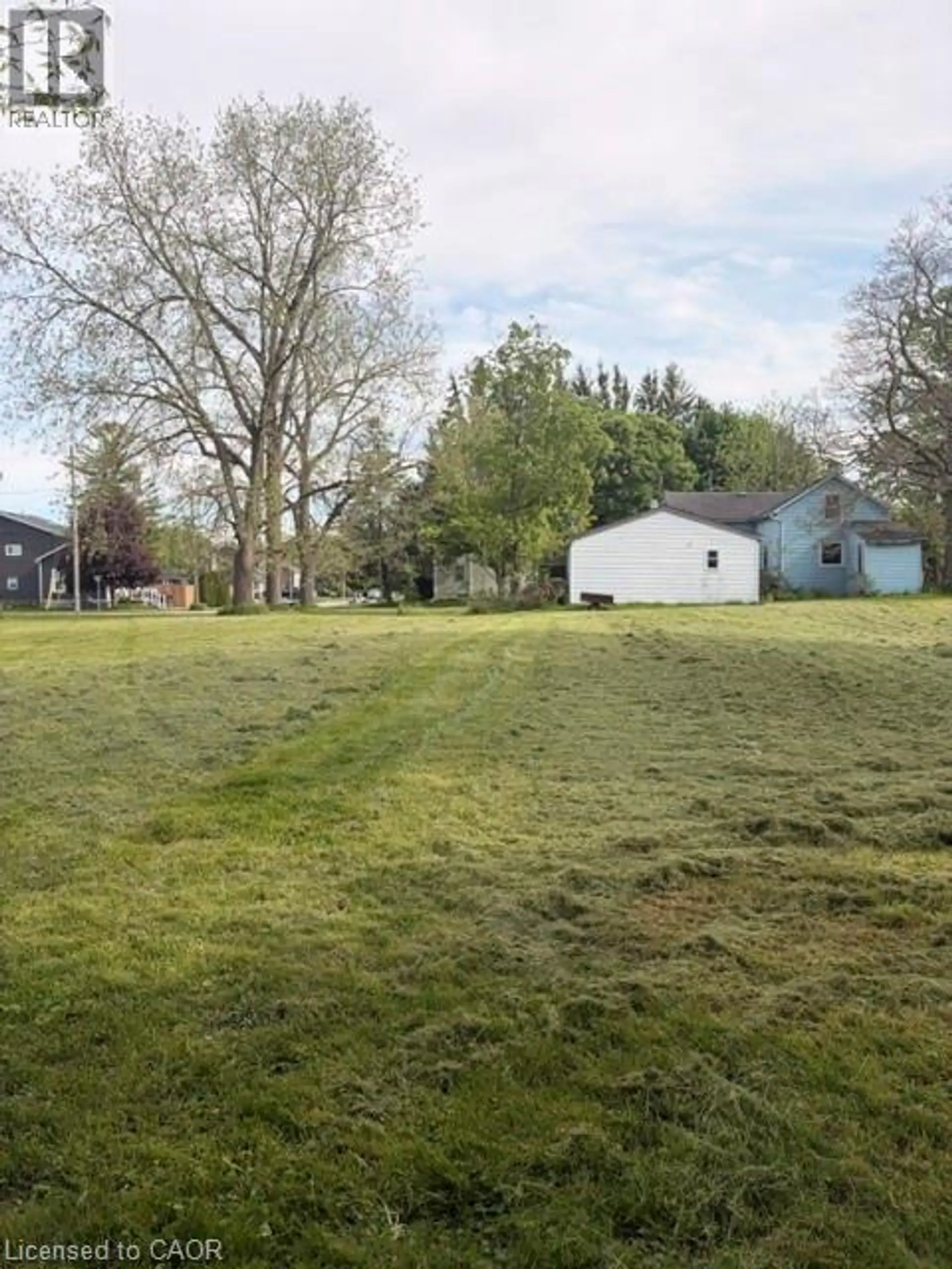 37 YOUNG Street - Image 13