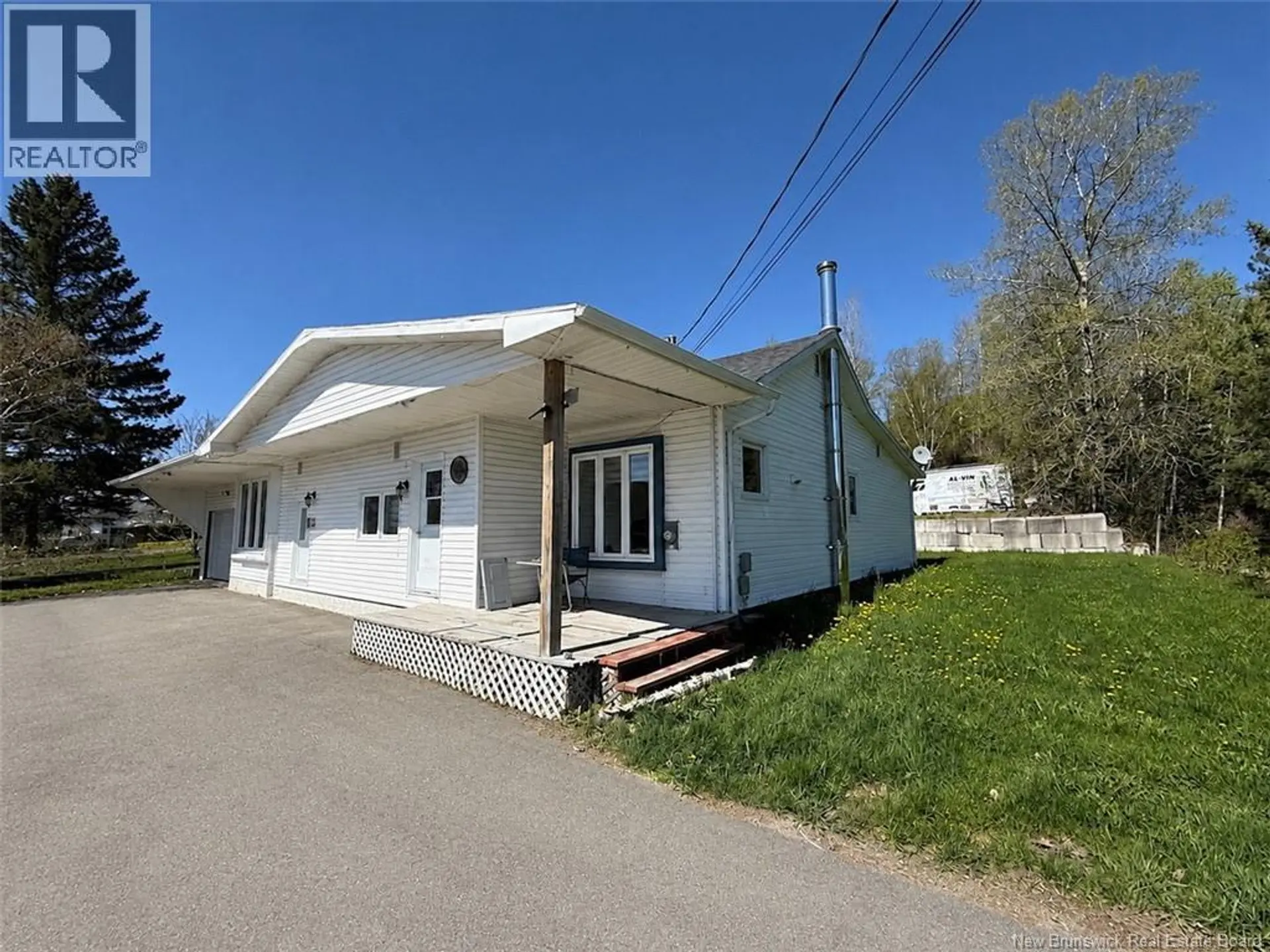 1043 Victoria Street - Image 1