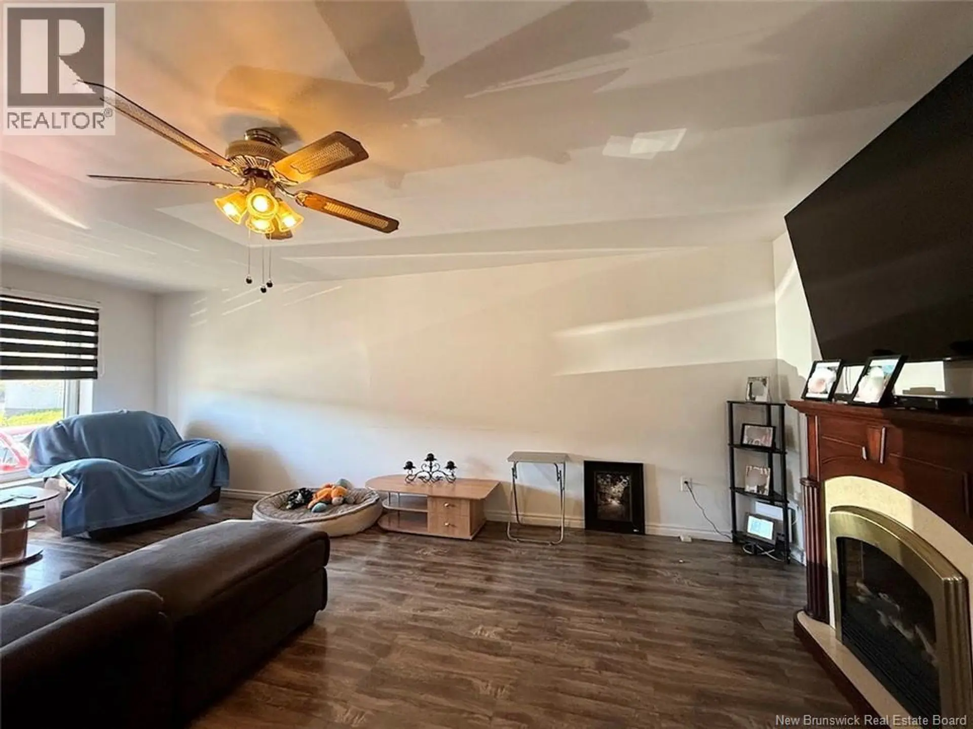 1043 Victoria Street - Image 5