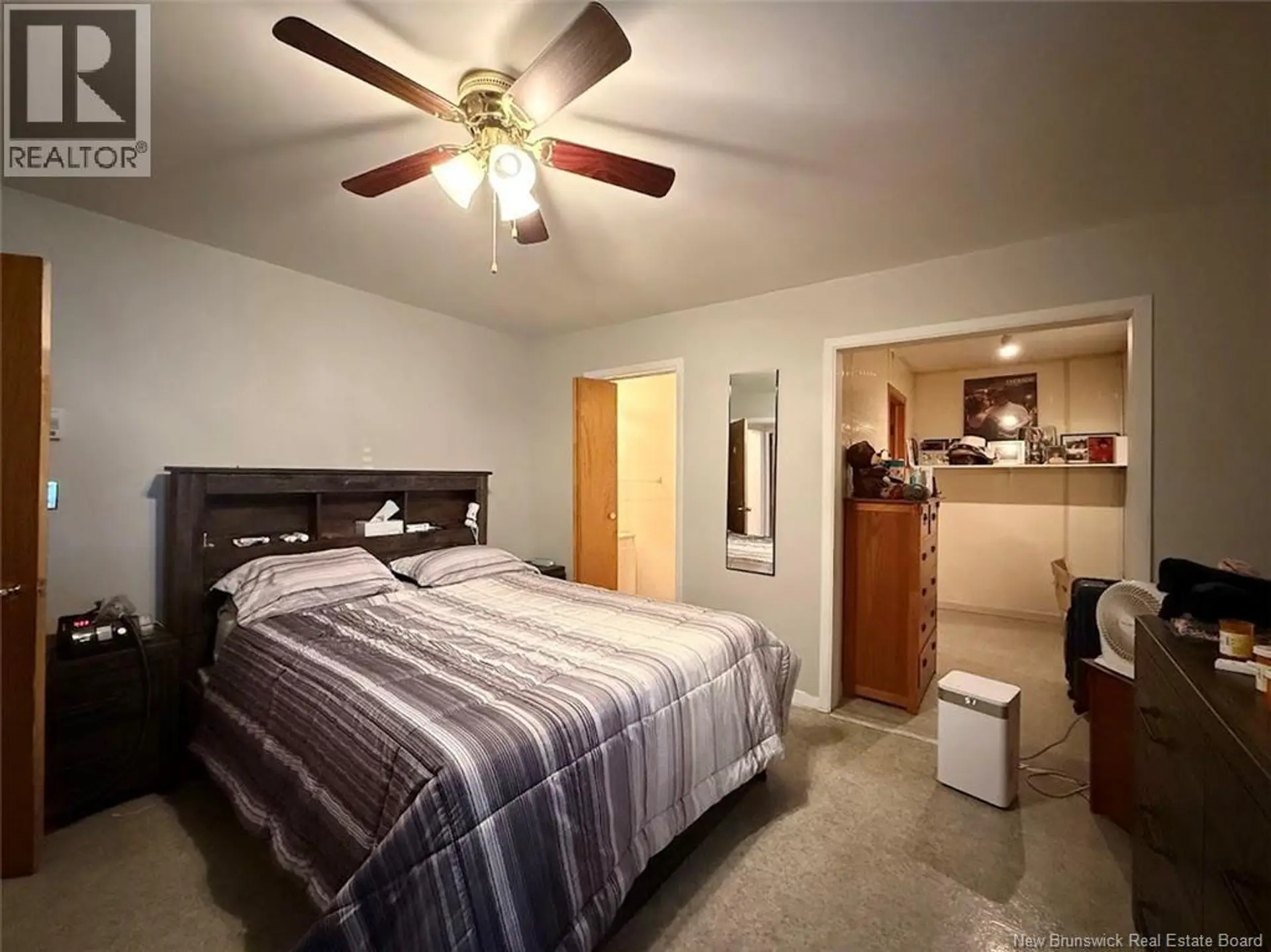 1043 Victoria Street - Image 8
