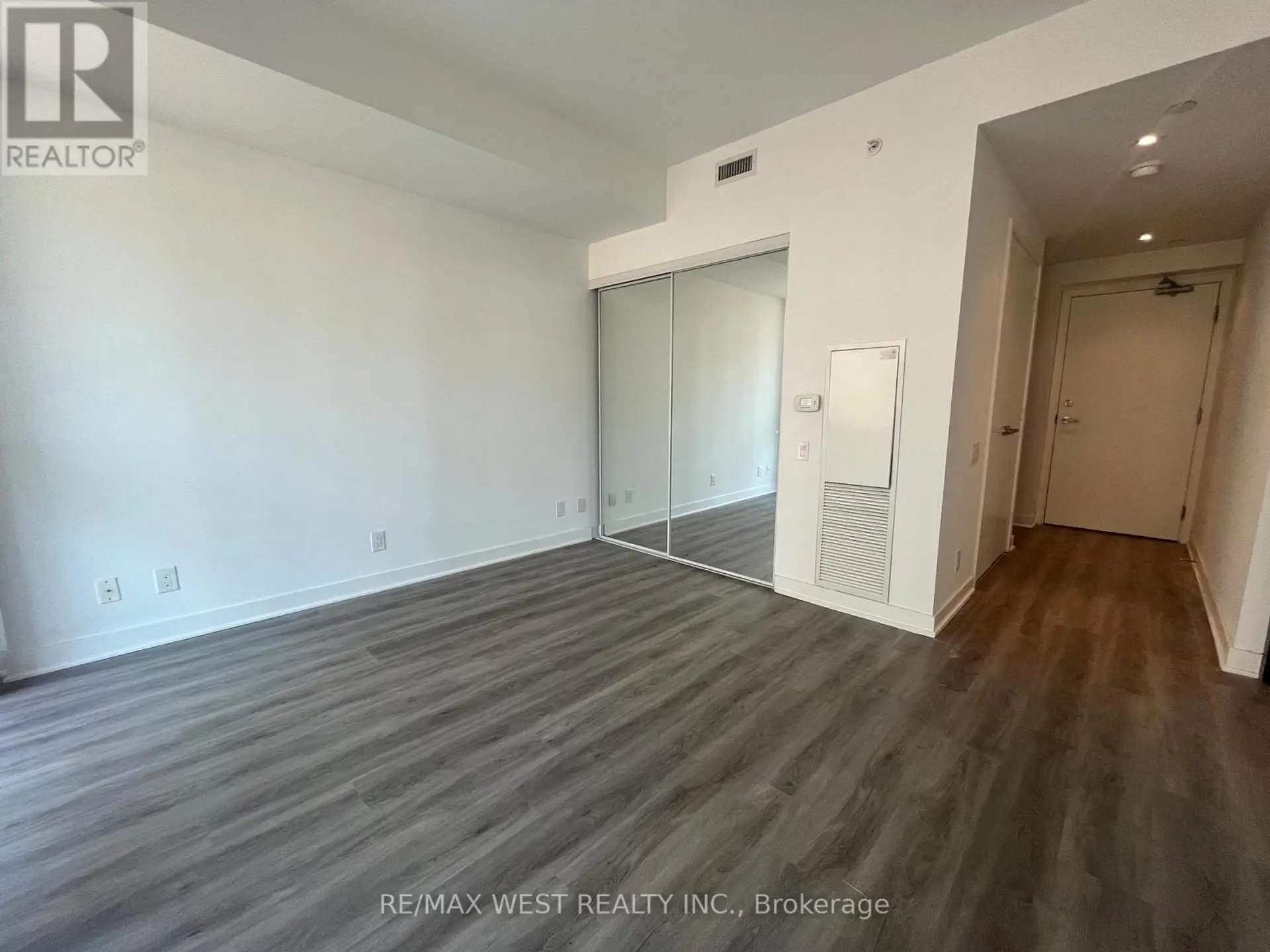 #1106 15 GRENVILLE STREET - Image 11