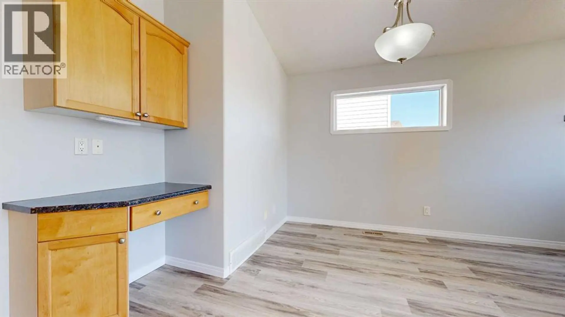 10317 Landing Drive - Image 8