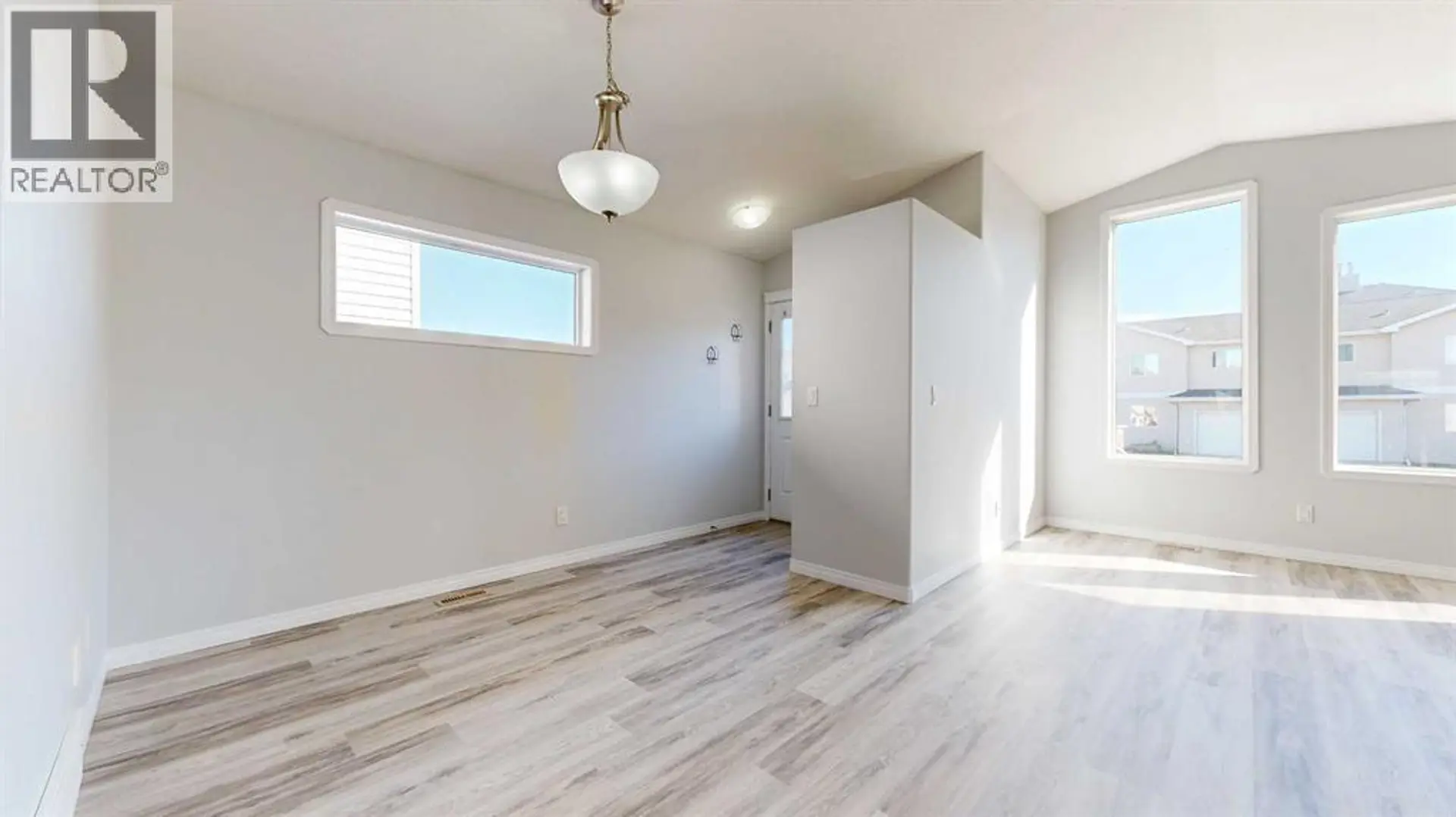 10317 Landing Drive - Image 9