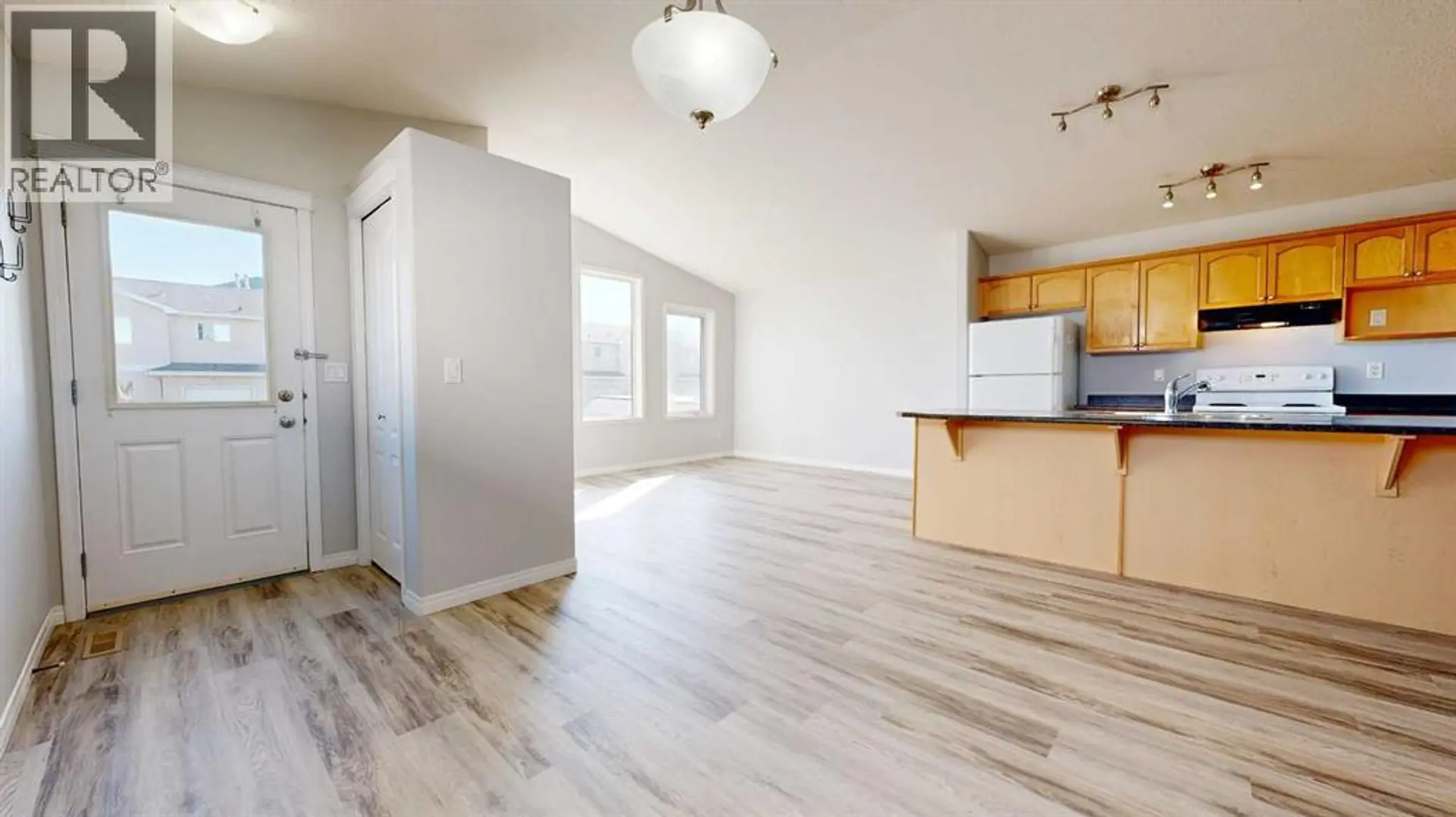 10317 Landing Drive - Image 10
